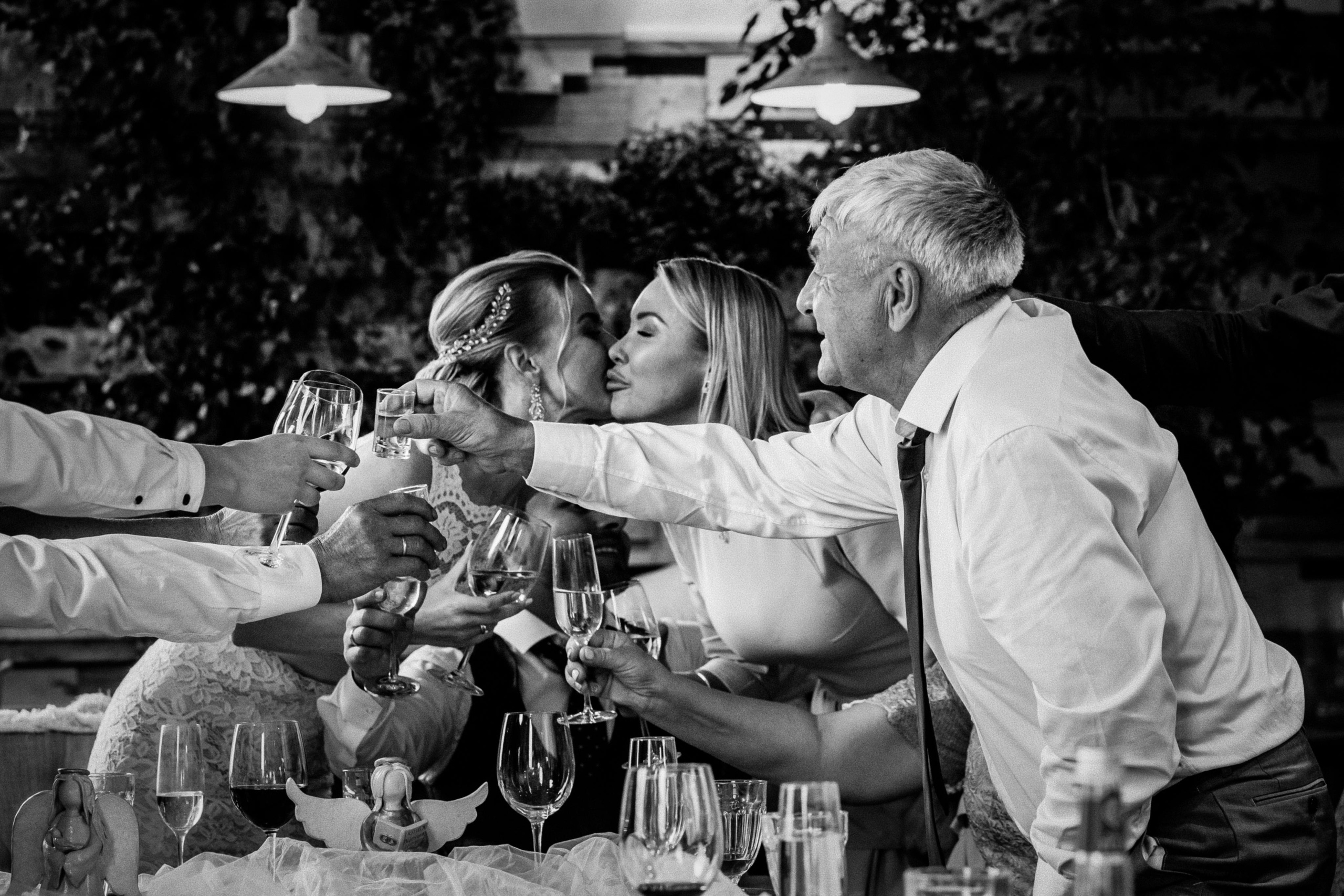 Savoy Wedding. Wedding & Documentary Photographer based in Nuremberg — available across Europe & Turkey | Vitalii Nasonov