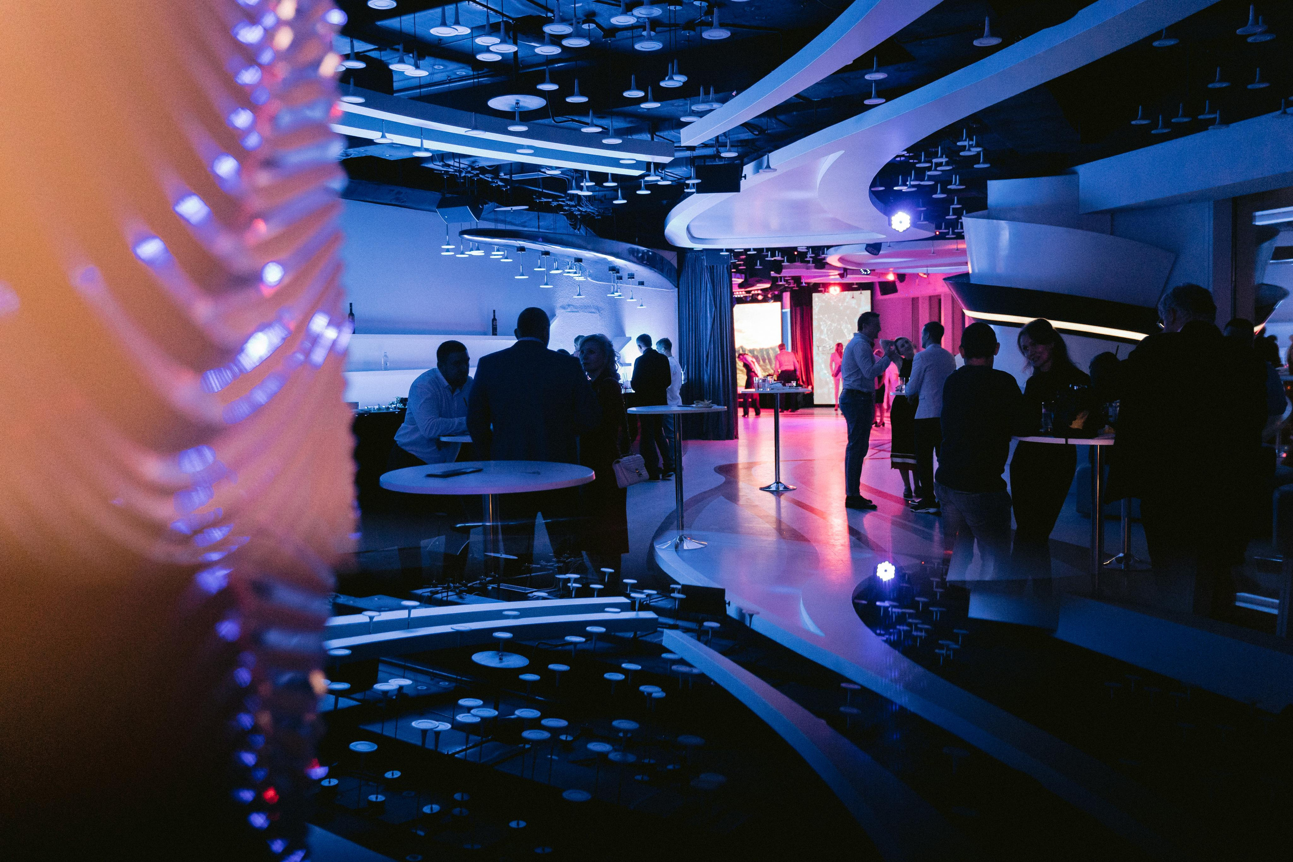 TOPGRADE MERCURY. Wedding & Documentary Photographer based in Nuremberg — available across Europe & Turkey | Vitalii Nasonov