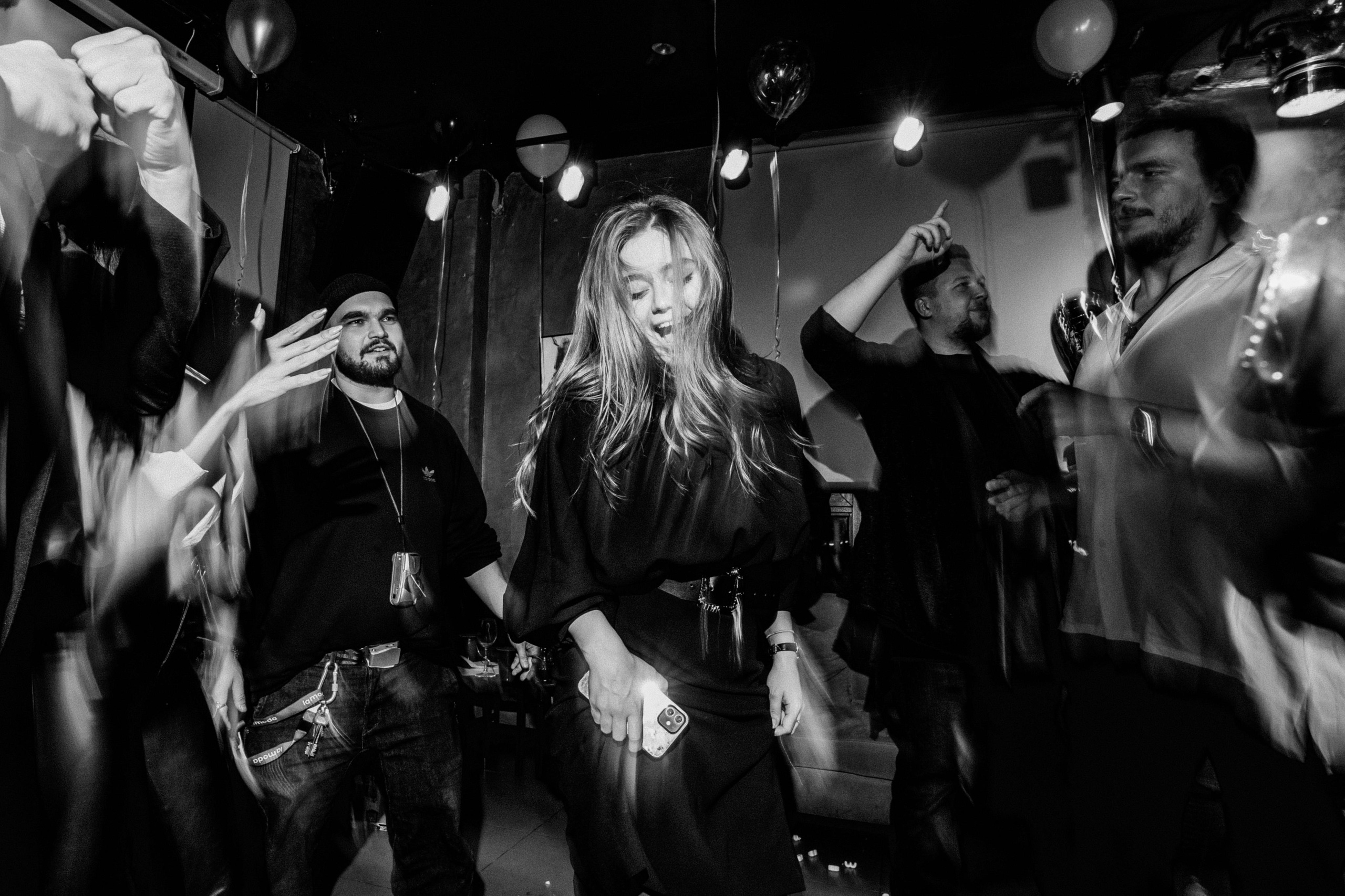 Guzerro 2.0. Wedding & Documentary Photographer based in Nuremberg — available across Europe & Turkey | Vitalii Nasonov