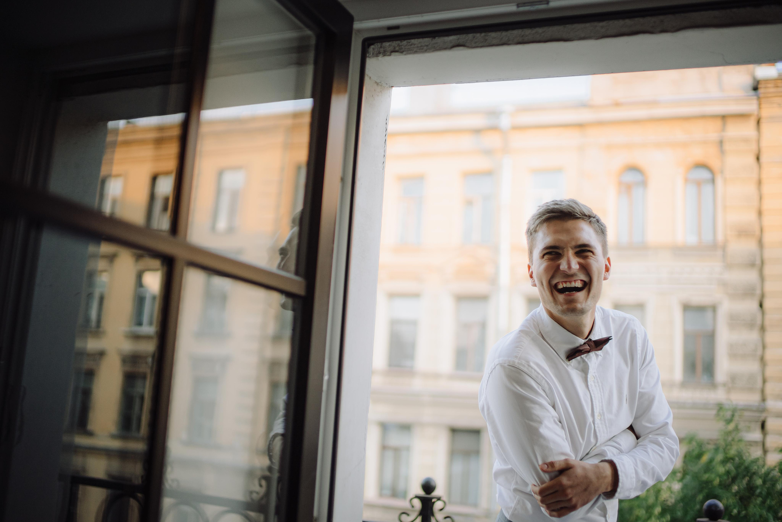 Dizzy. Wedding & Documentary Photographer based in Nuremberg — available across Europe & Turkey | Vitalii Nasonov