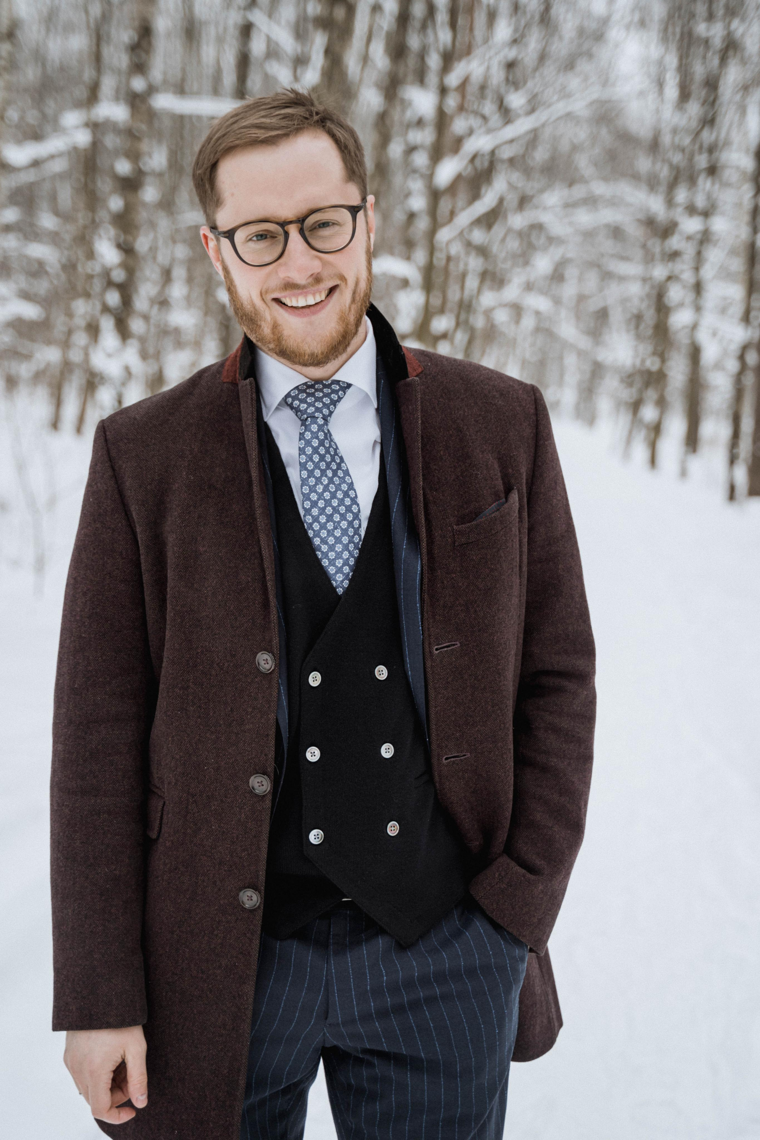 Snowy Space. Wedding & Documentary Photographer based in Nuremberg — available across Europe & Turkey | Vitalii Nasonov