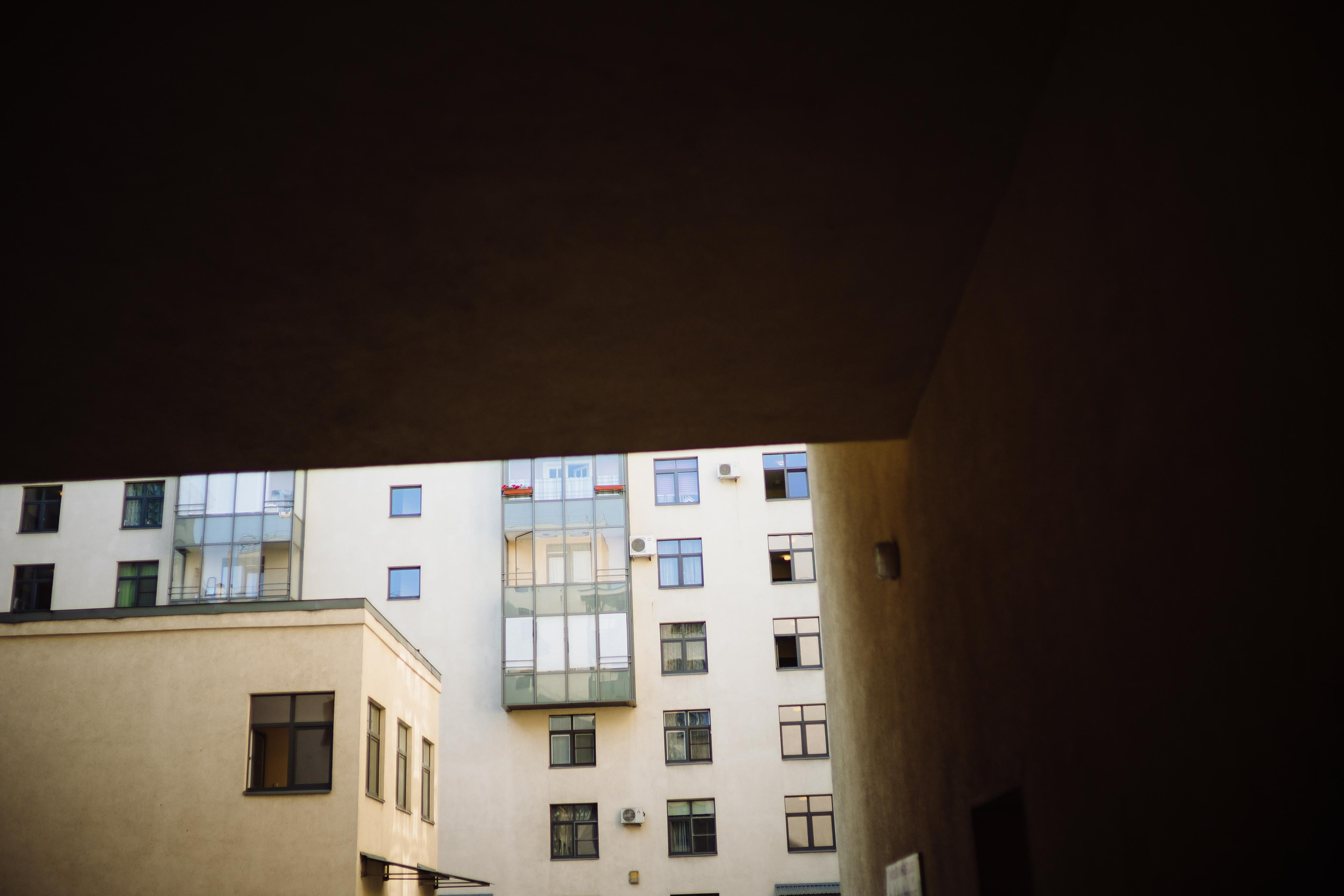 Dizzy. Wedding & Documentary Photographer based in Nuremberg — available across Europe & Turkey | Vitalii Nasonov