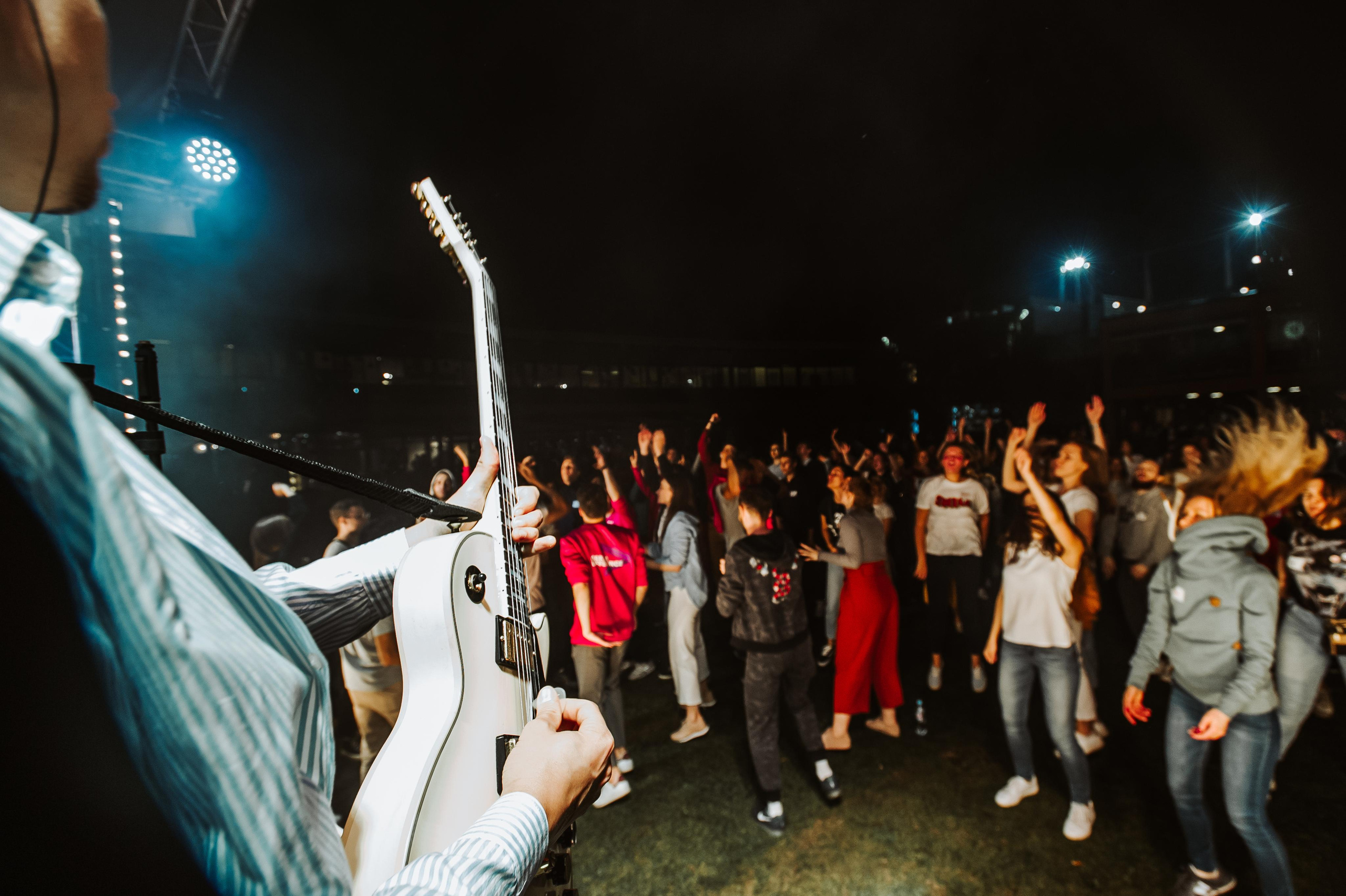 Assenture Habits New Me. Wedding & Documentary Photographer based in Nuremberg — available across Europe & Turkey | Vitalii Nasonov