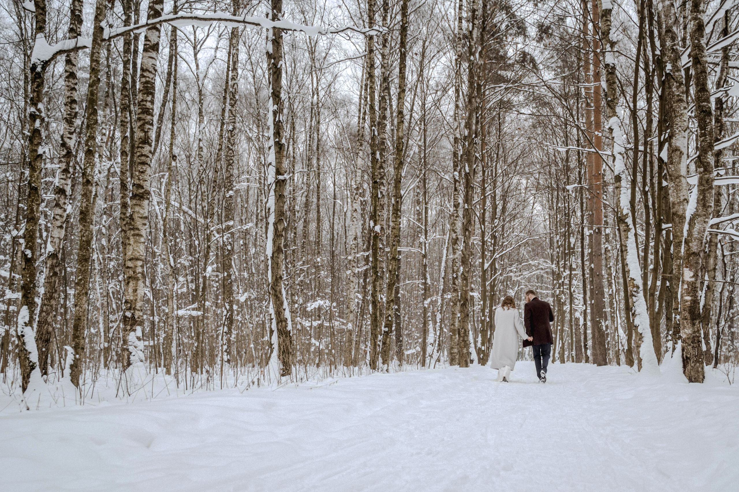 Snowy Space. Wedding & Documentary Photographer based in Nuremberg — available across Europe & Turkey | Vitalii Nasonov