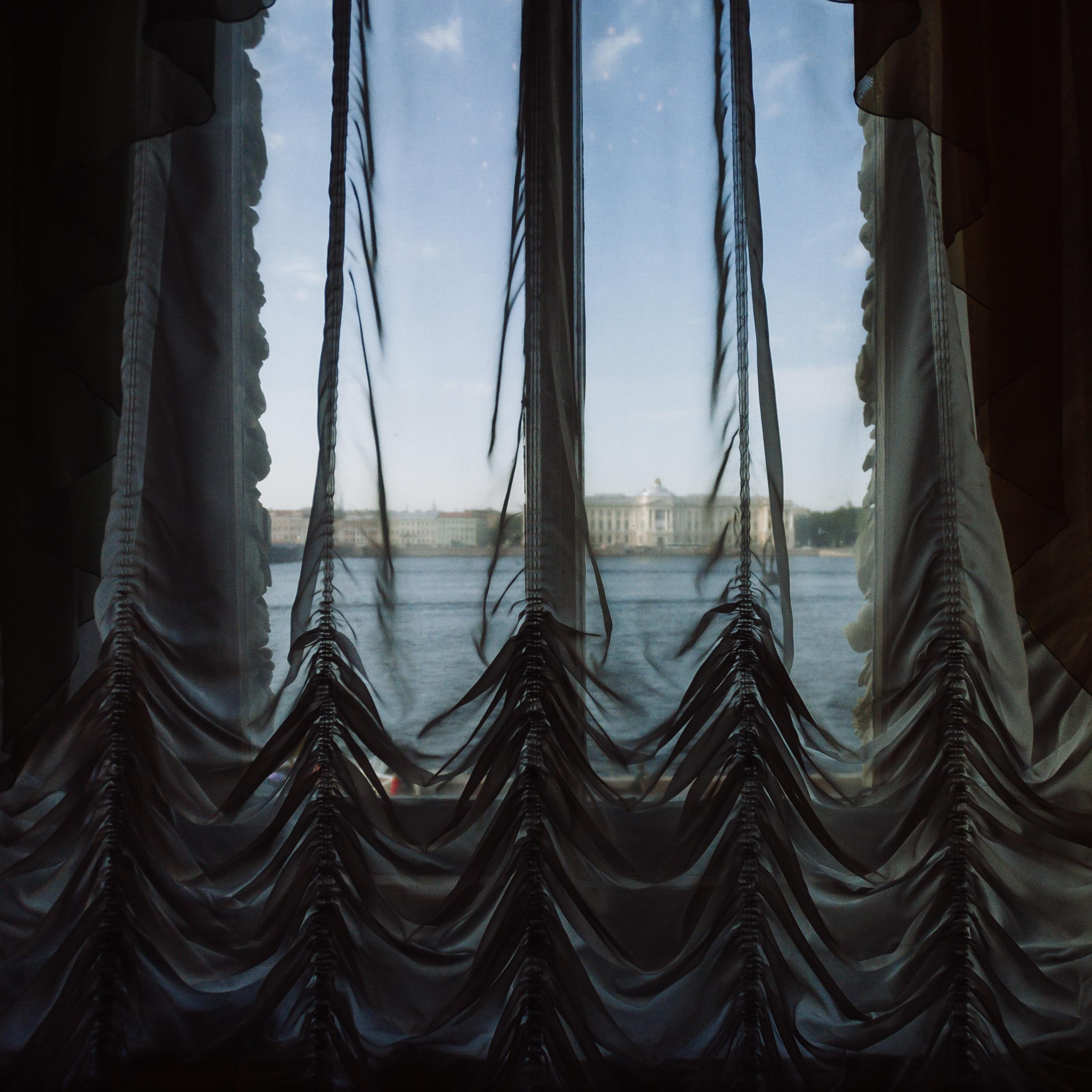 Dizzy. Wedding & Documentary Photographer based in Nuremberg — available across Europe & Turkey | Vitalii Nasonov