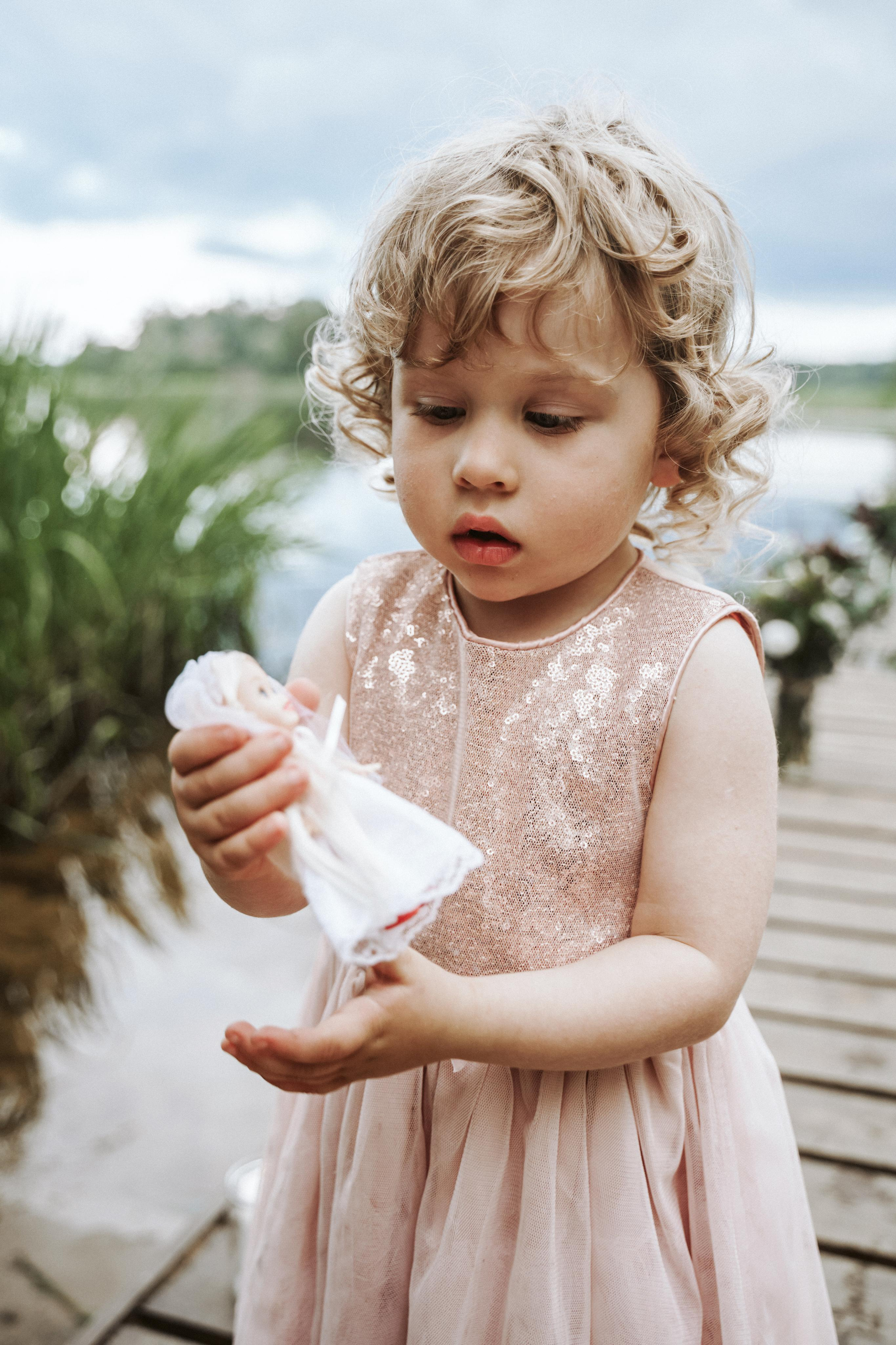 Les & More. Wedding & Documentary Photographer based in Nuremberg — available across Europe & Turkey | Vitalii Nasonov