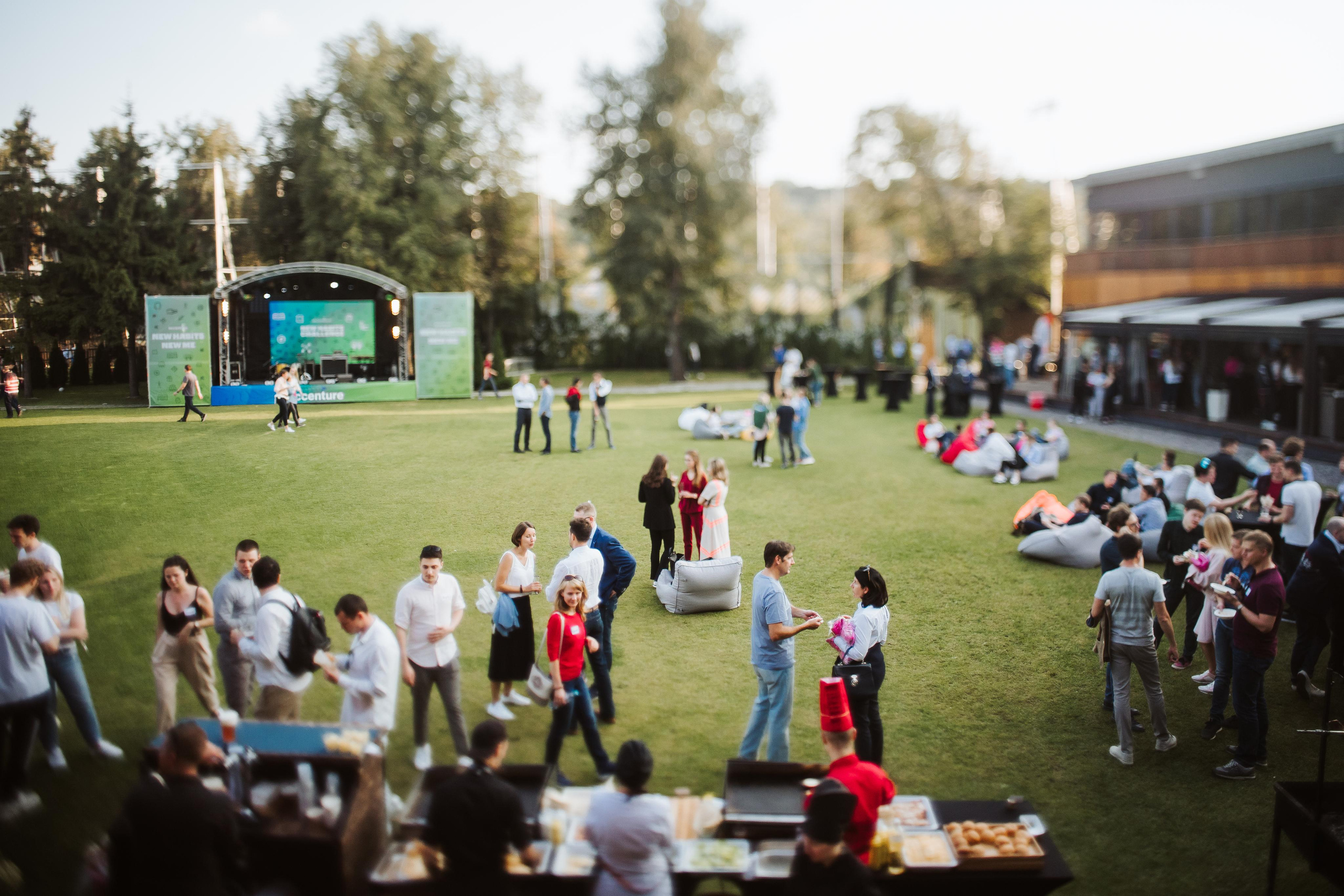 Assenture Habits New Me. Wedding & Documentary Photographer based in Nuremberg — available across Europe & Turkey | Vitalii Nasonov