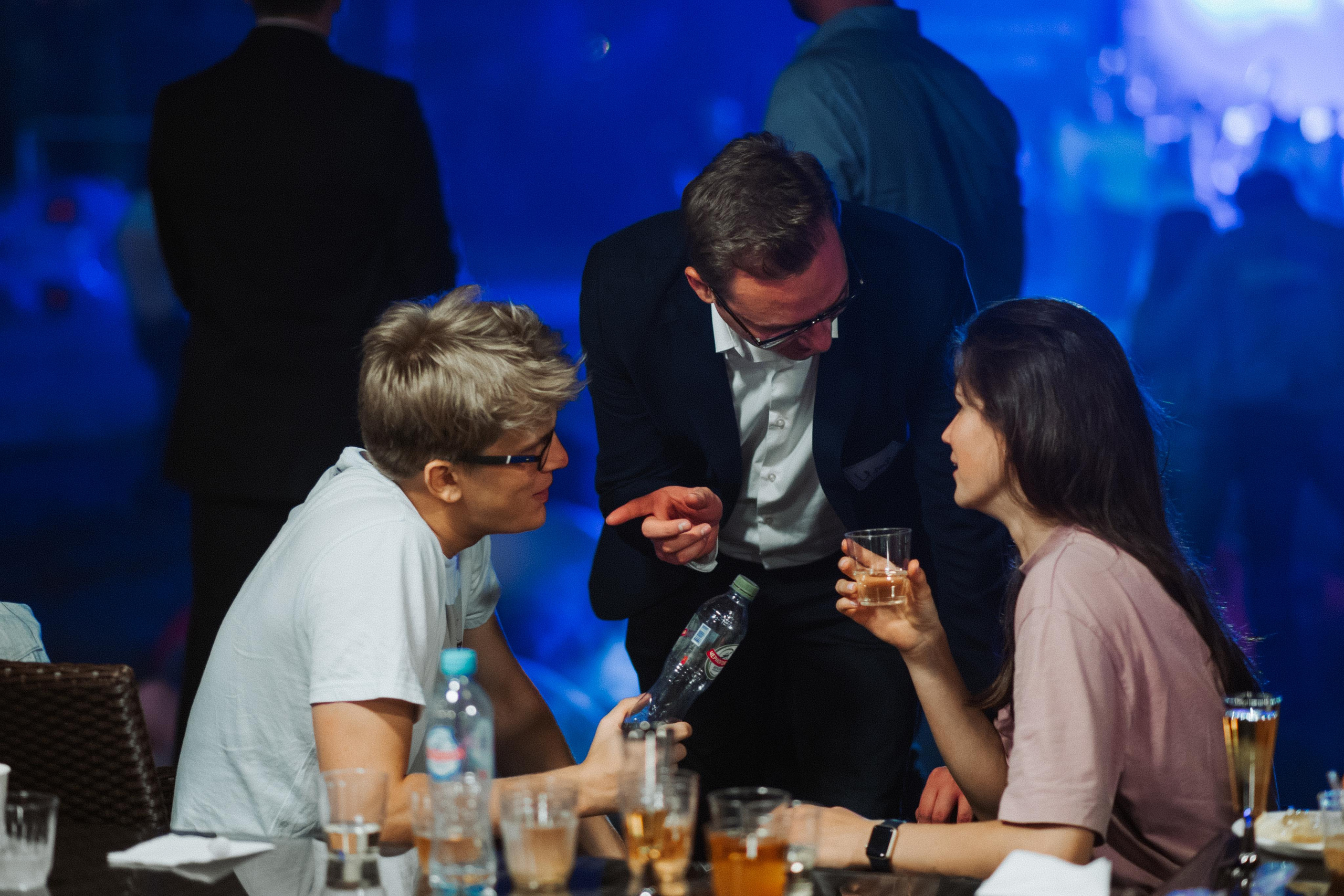 Assenture Habits New Me. Wedding & Documentary Photographer based in Nuremberg — available across Europe & Turkey | Vitalii Nasonov