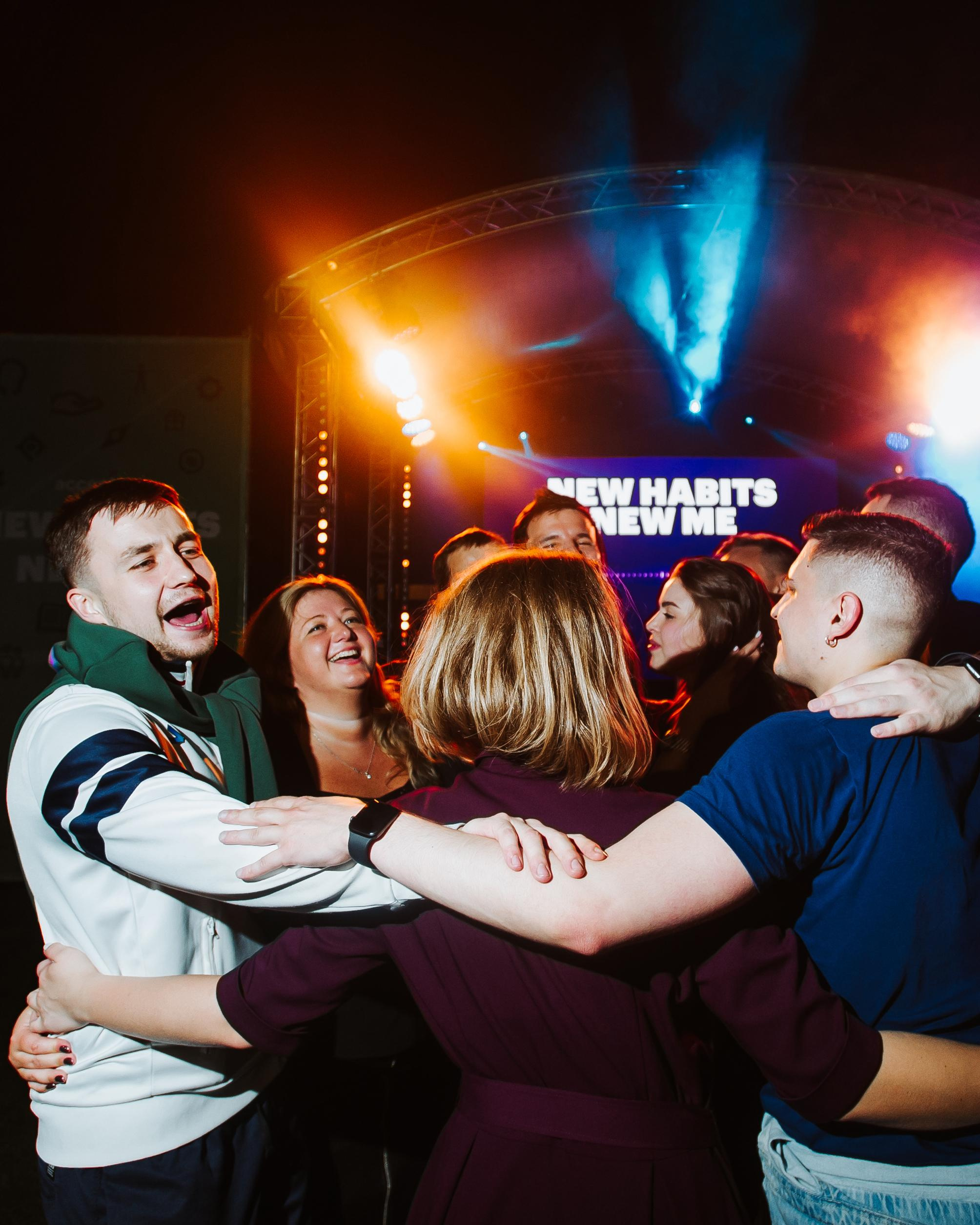 Assenture Habits New Me. Wedding & Documentary Photographer based in Nuremberg — available across Europe & Turkey | Vitalii Nasonov