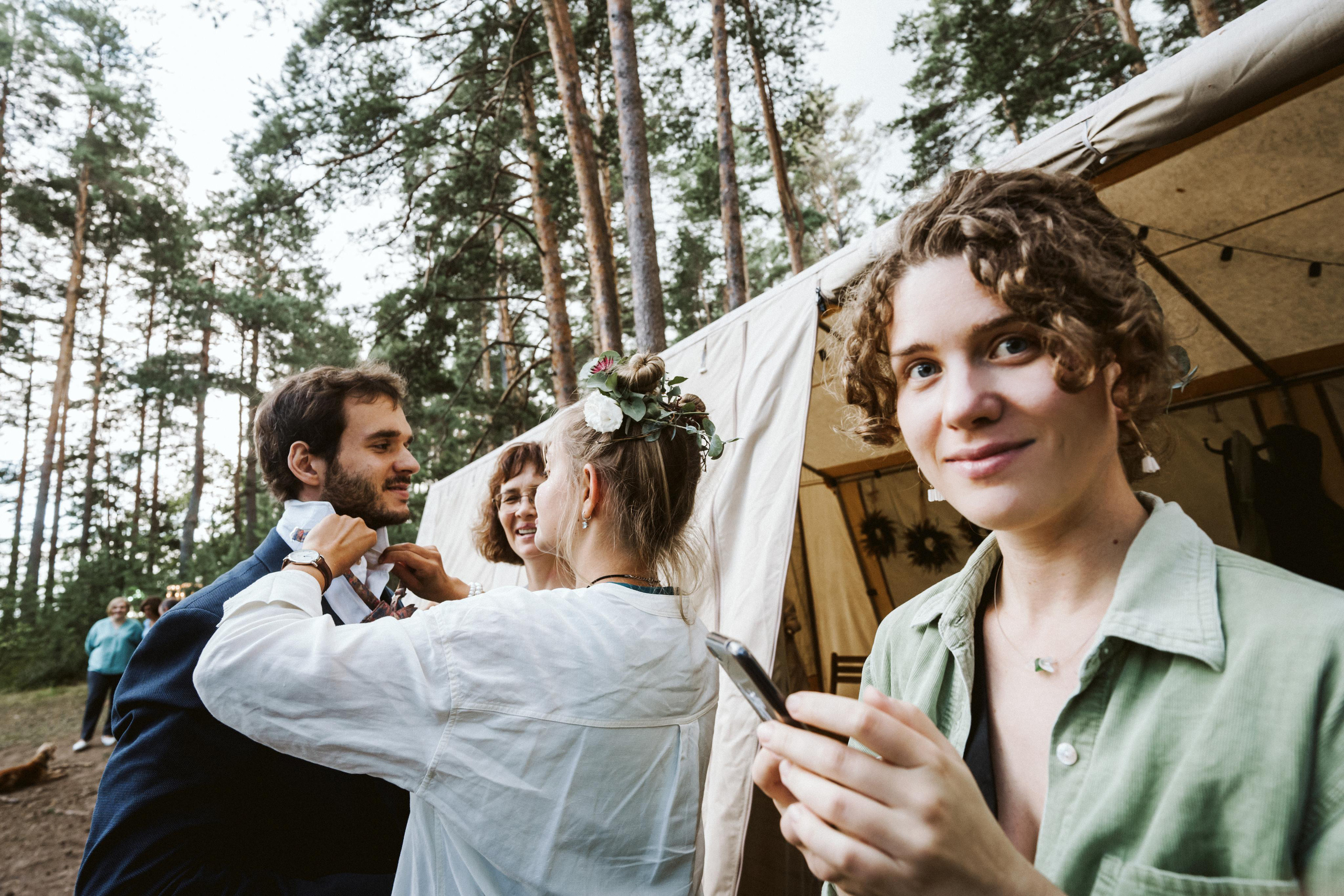 Les & More. Wedding & Documentary Photographer based in Nuremberg — available across Europe & Turkey | Vitalii Nasonov