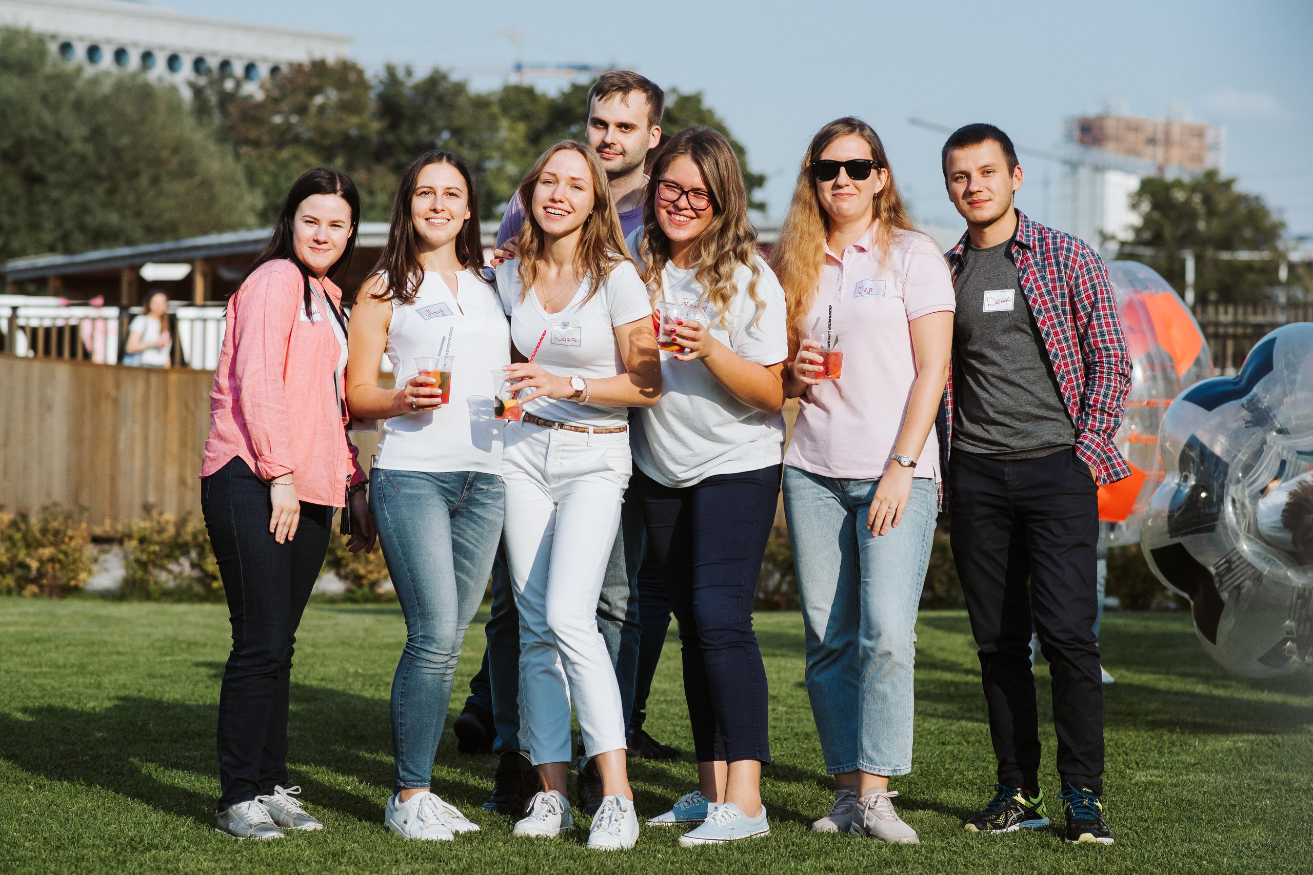 Assenture Habits New Me. Wedding & Documentary Photographer based in Nuremberg — available across Europe & Turkey | Vitalii Nasonov