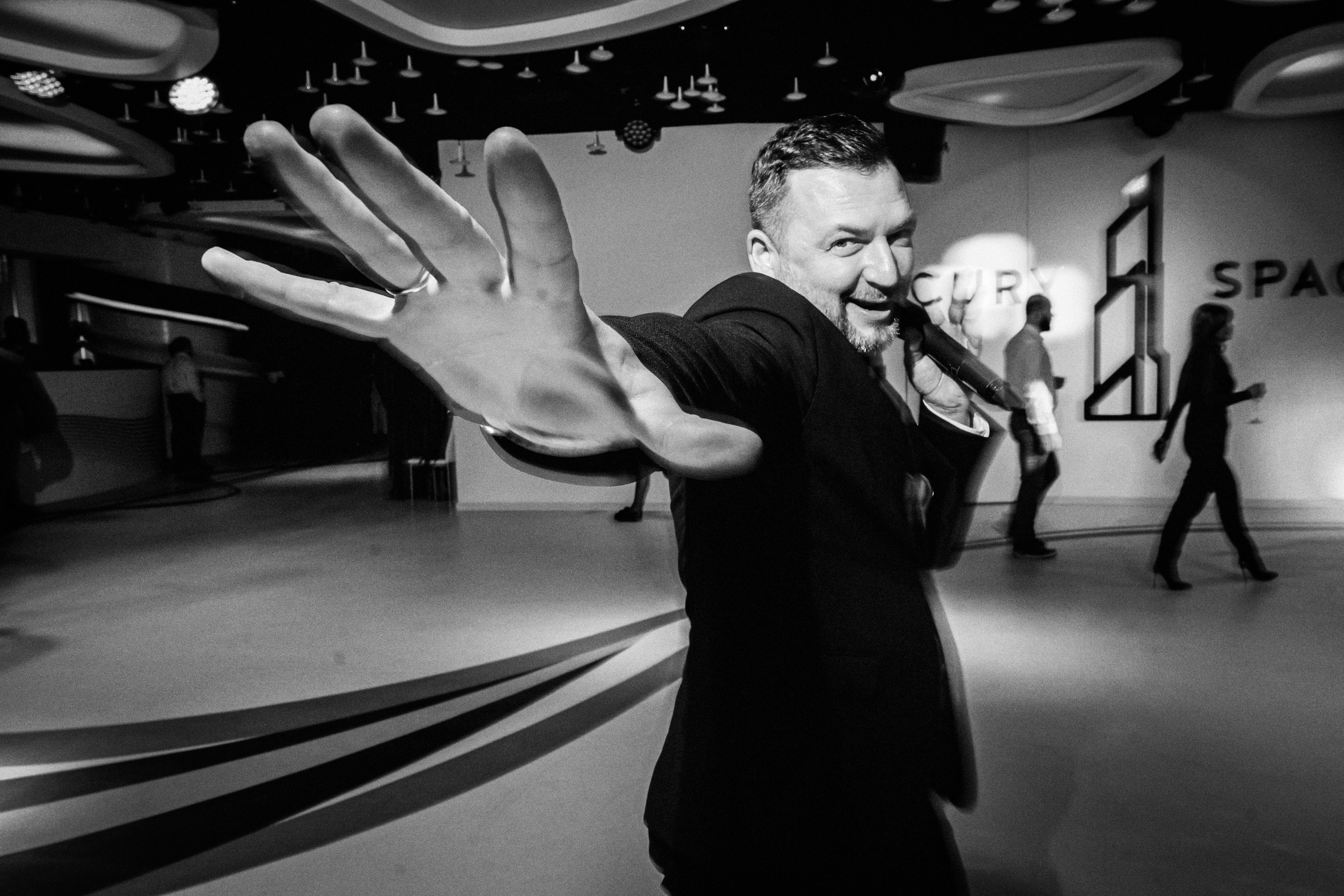 TOPGRADE MERCURY. Wedding & Documentary Photographer based in Nuremberg — available across Europe & Turkey | Vitalii Nasonov