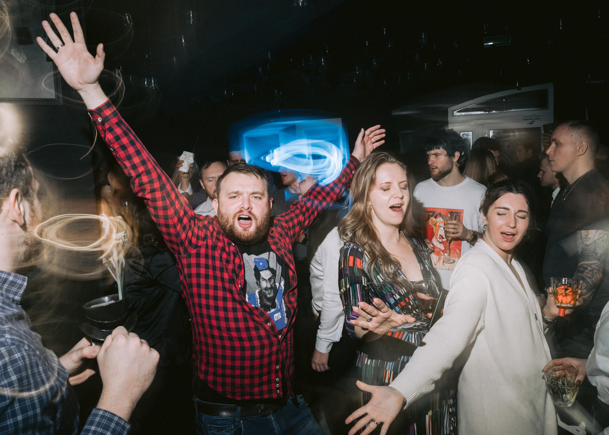 AndMe Bar. Wedding & Documentary Photographer based in Nuremberg — available across Europe & Turkey | Vitalii Nasonov