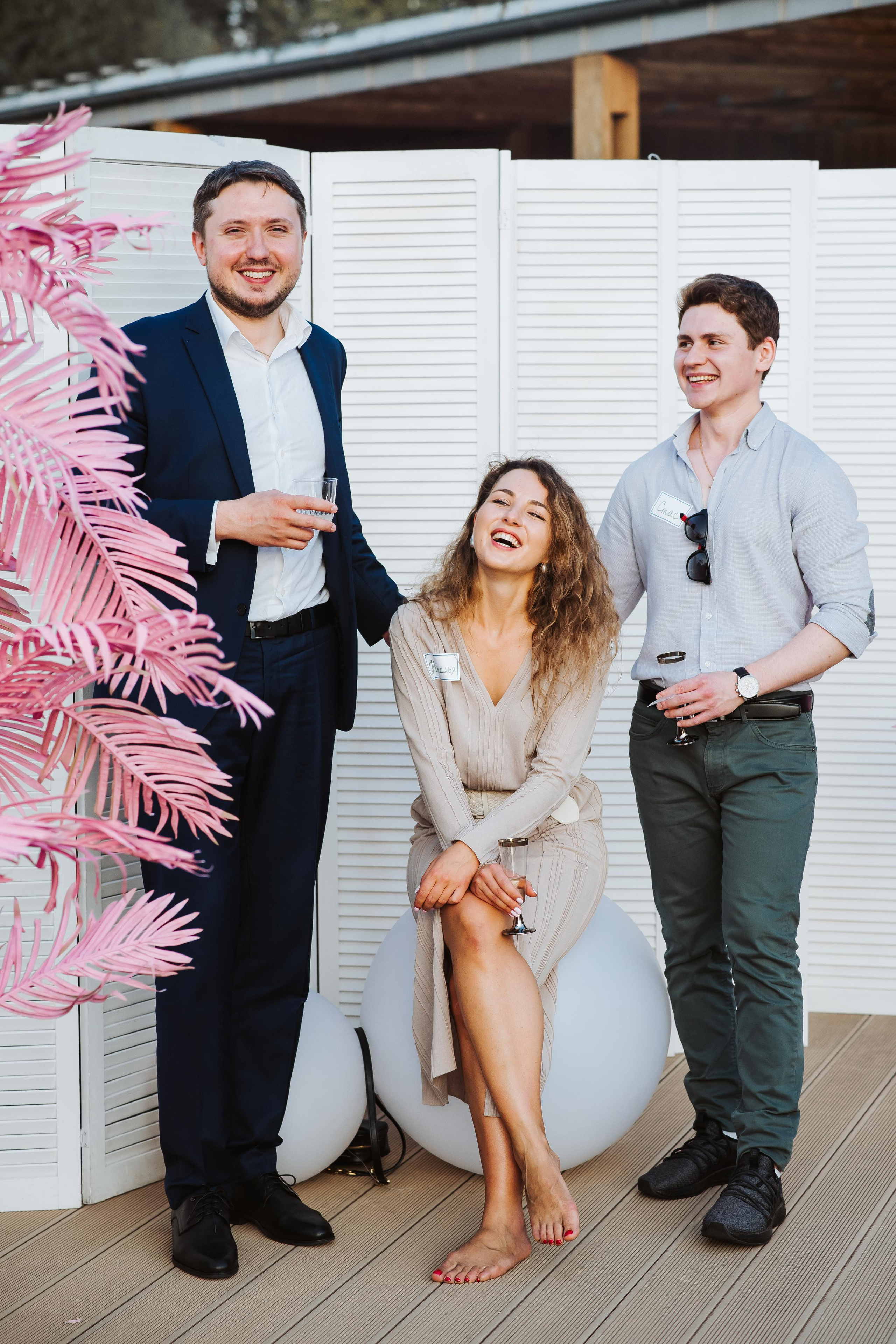 Assenture Habits New Me. Wedding & Documentary Photographer based in Nuremberg — available across Europe & Turkey | Vitalii Nasonov