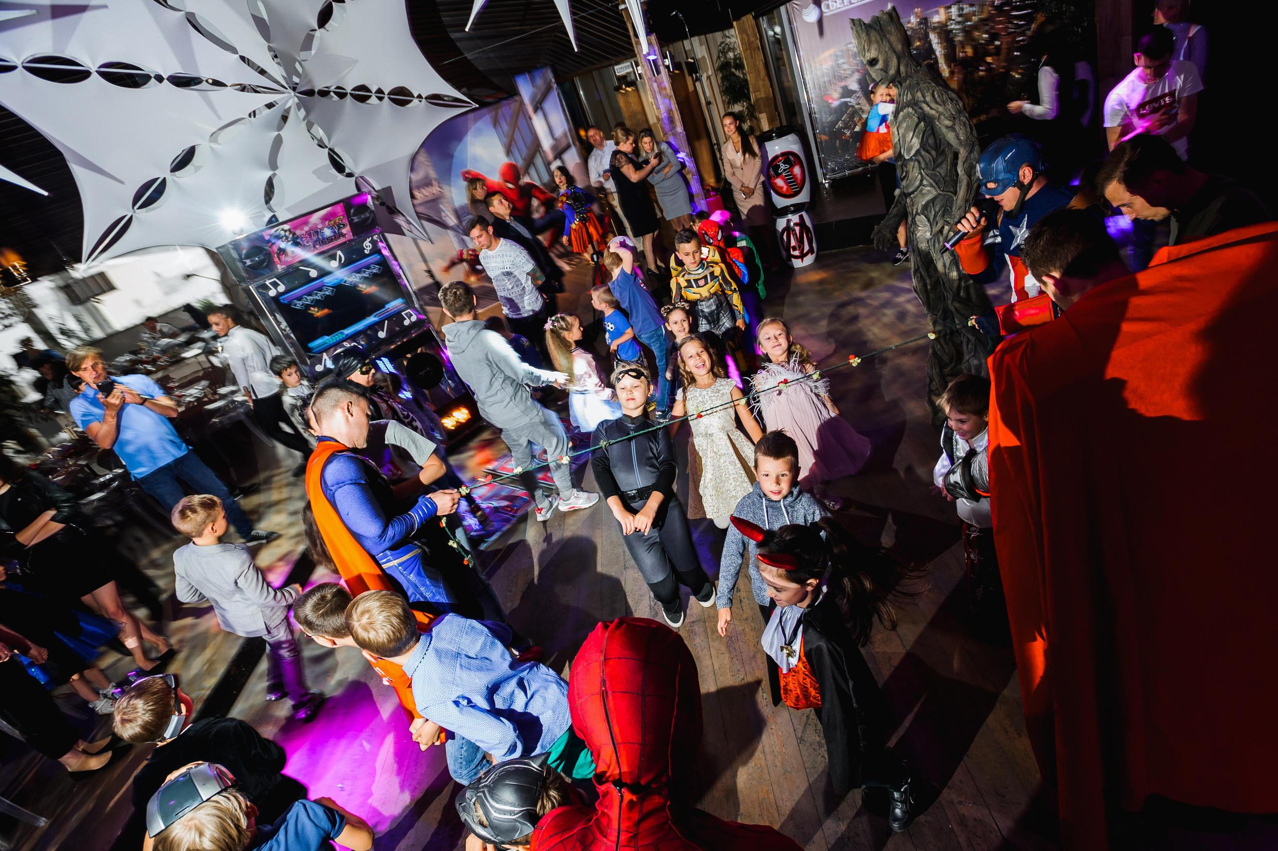 Avengers Shakti. Wedding & Documentary Photographer based in Nuremberg — available across Europe & Turkey | Vitalii Nasonov