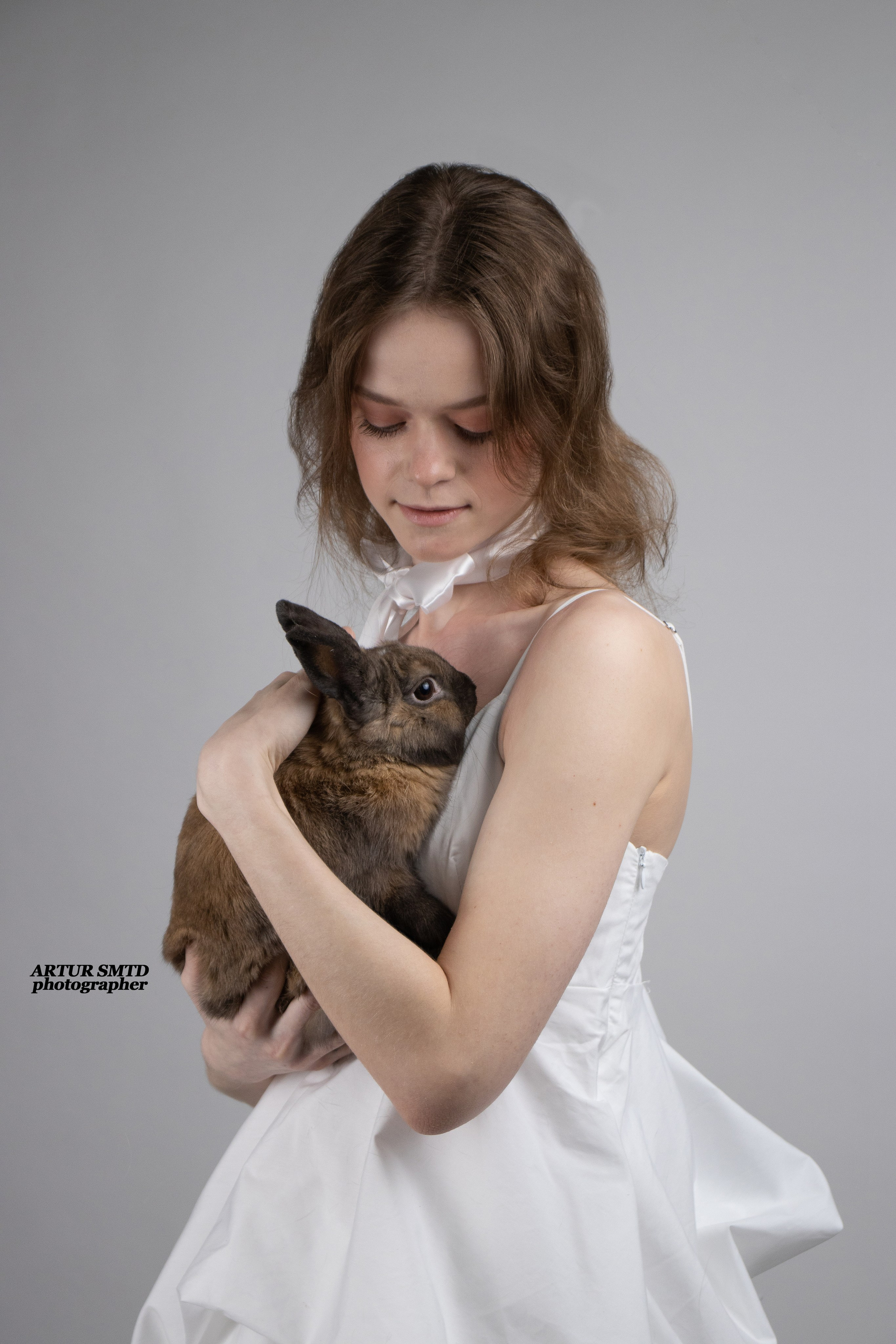 Girl&Rabbit. Фотограф из Новосибирска Артур Шамсутдинов