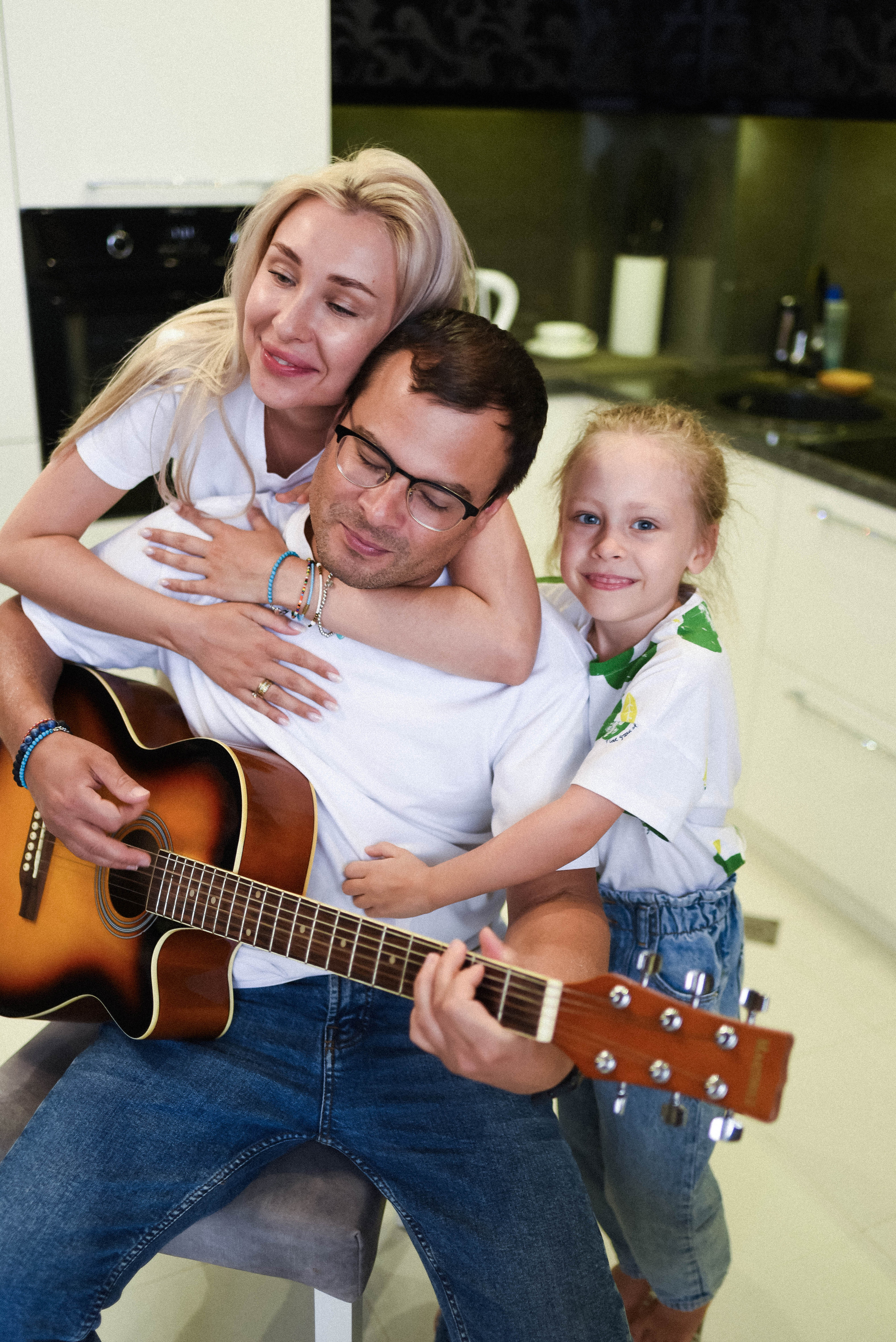 Марина, Андрей и Лиза. Главная