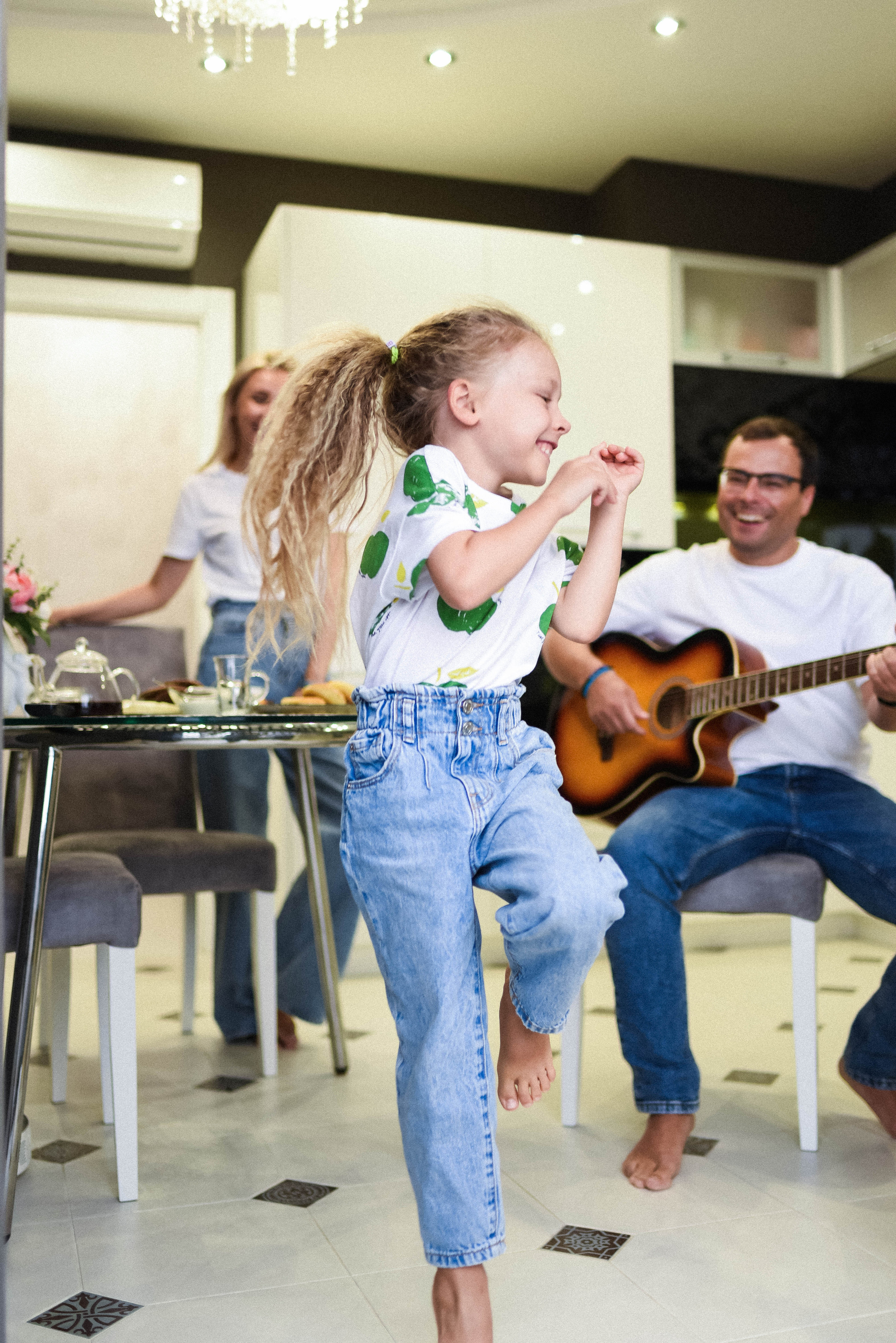 Марина, Андрей и Лиза. Главная