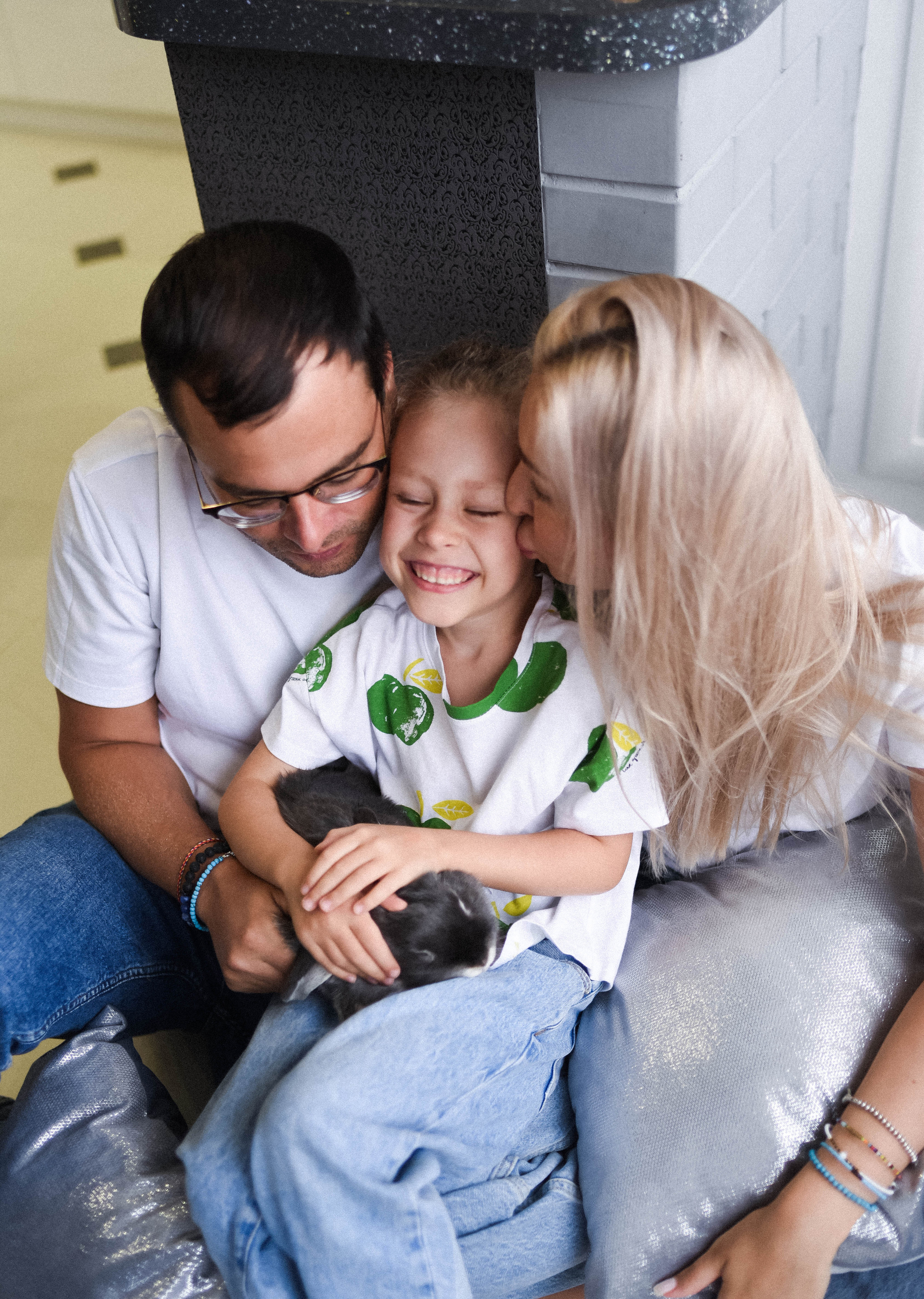 Марина, Андрей и Лиза. Главная