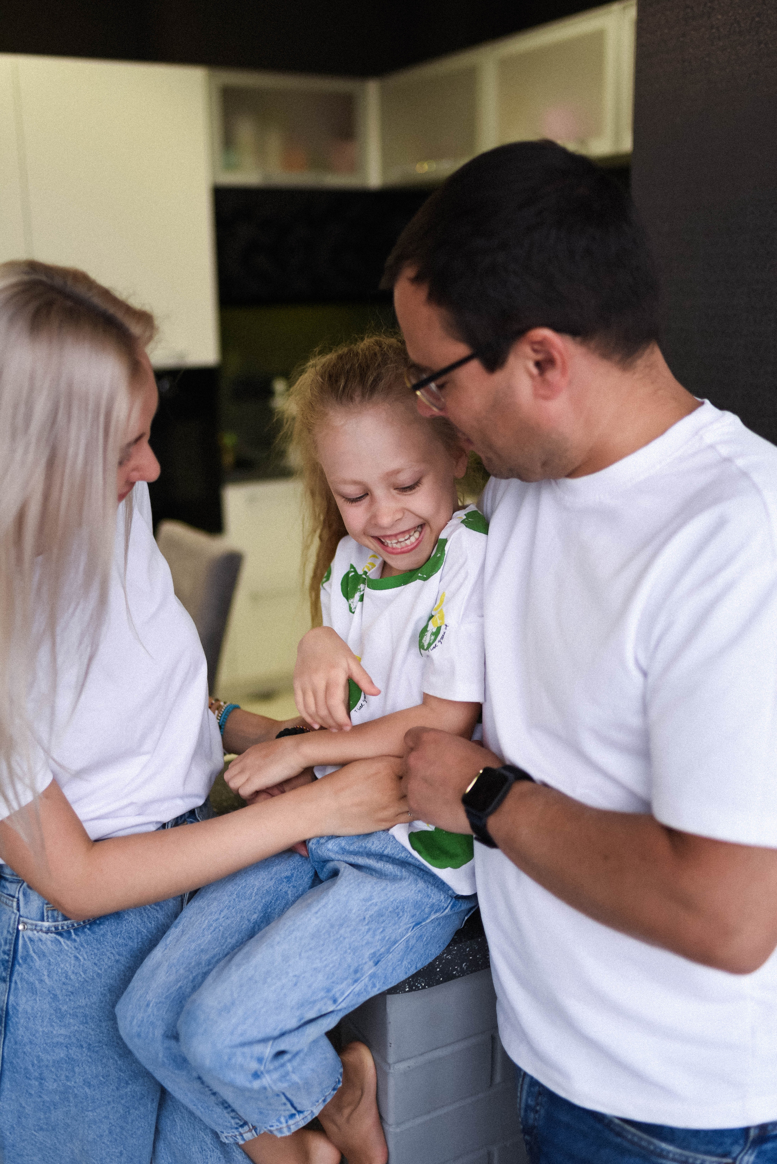 Марина, Андрей и Лиза. Главная