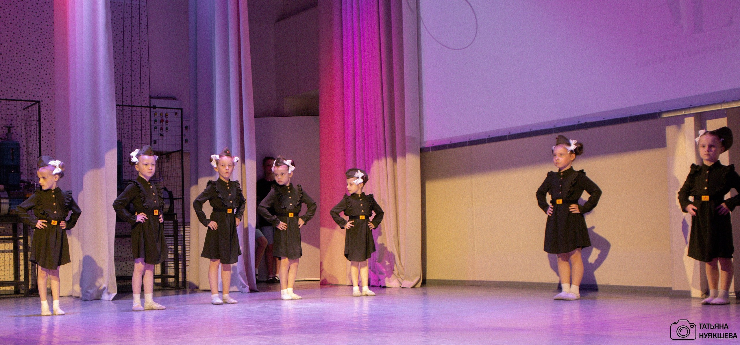 Отчетный концерт танцевальной студии Алины Литвиновой. Свадебный и семейный фотограф Татьяна Нуякшева Новоалтайск — Барнаул