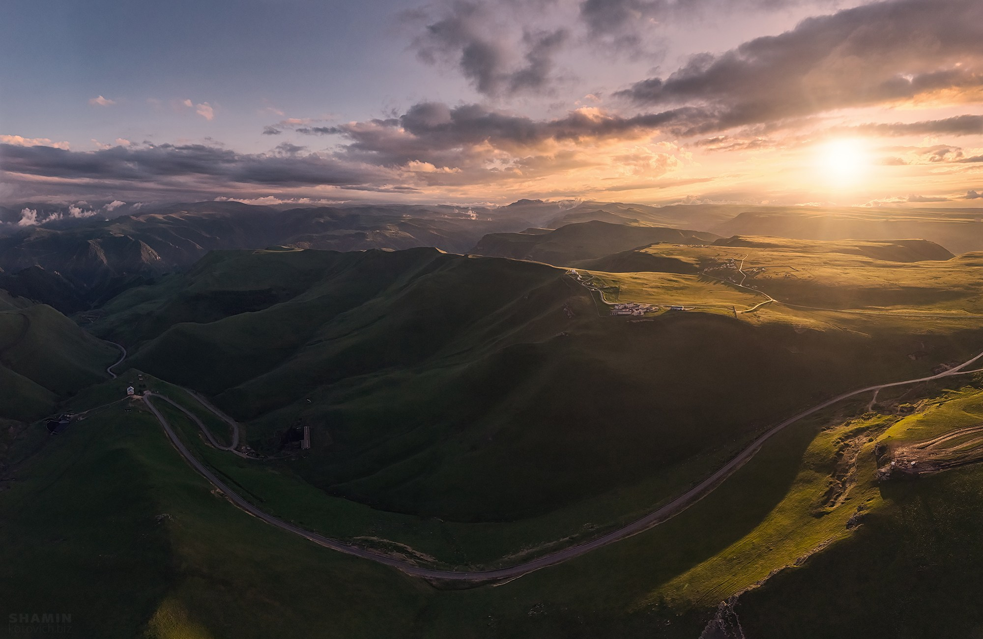 Пейзажи Кавказа: Домбай, Эльбрус, Кисловодск, Минеральные Воды, горы и ледники. Ночной и арт-пейзаж, светопись и атмосфера Кавказа. Фотограф Константин Шамин