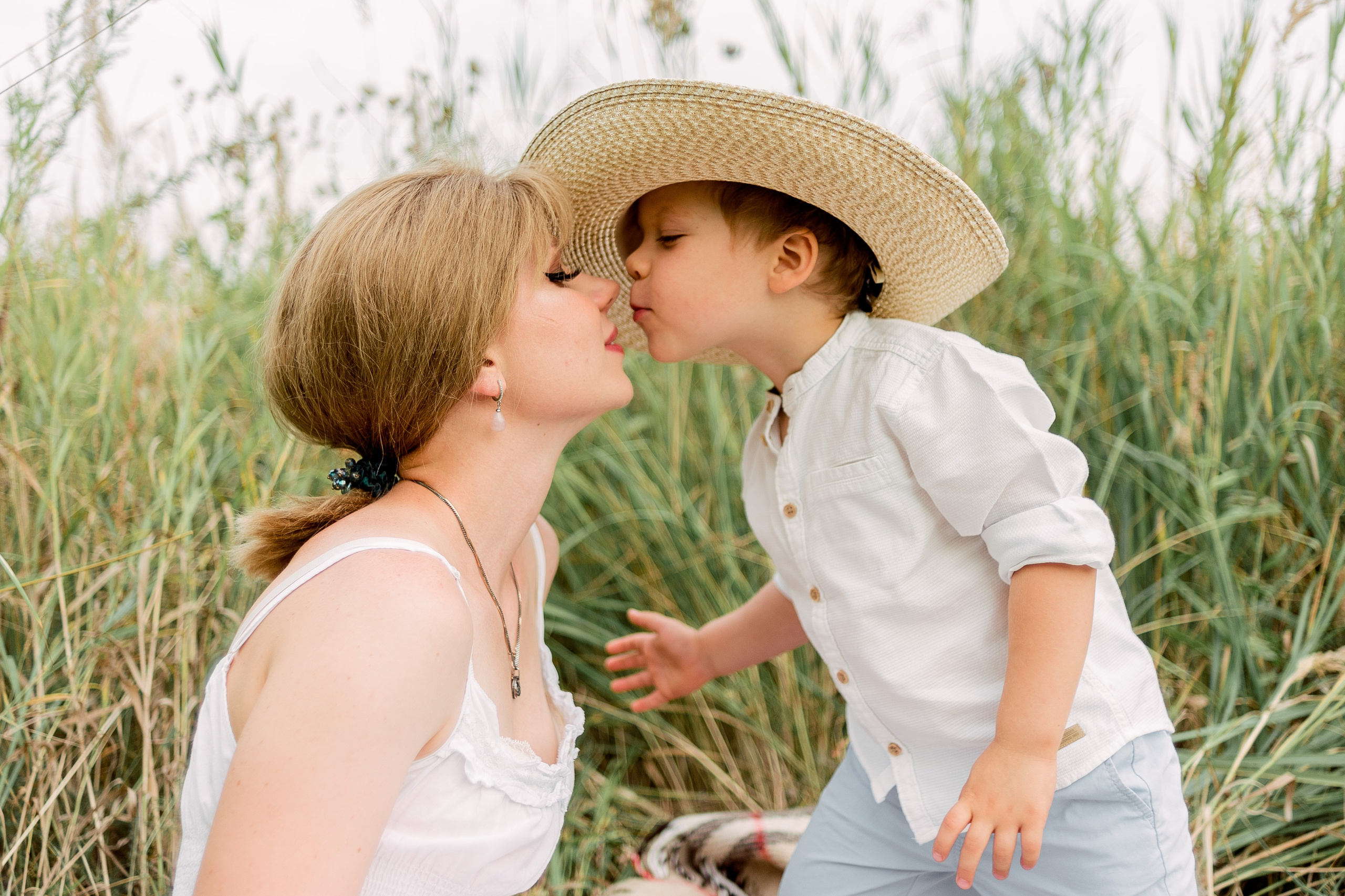 В поле. Фотограф Юлия Попова