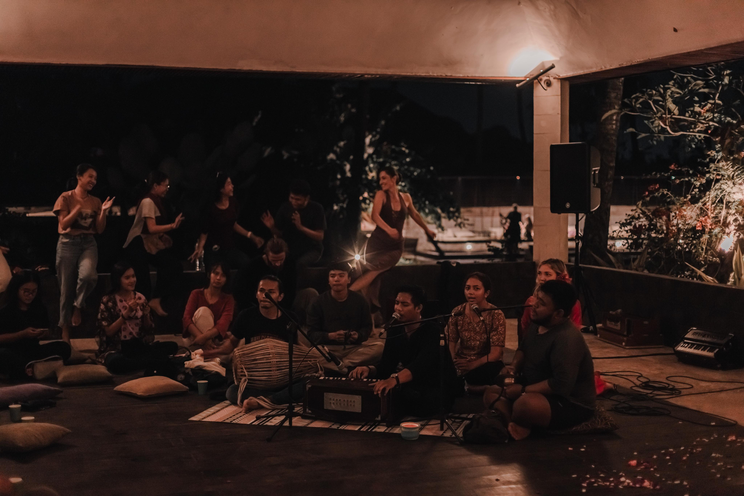 Предновогодний Киртан на Бали. Mariam Bagdasaryan