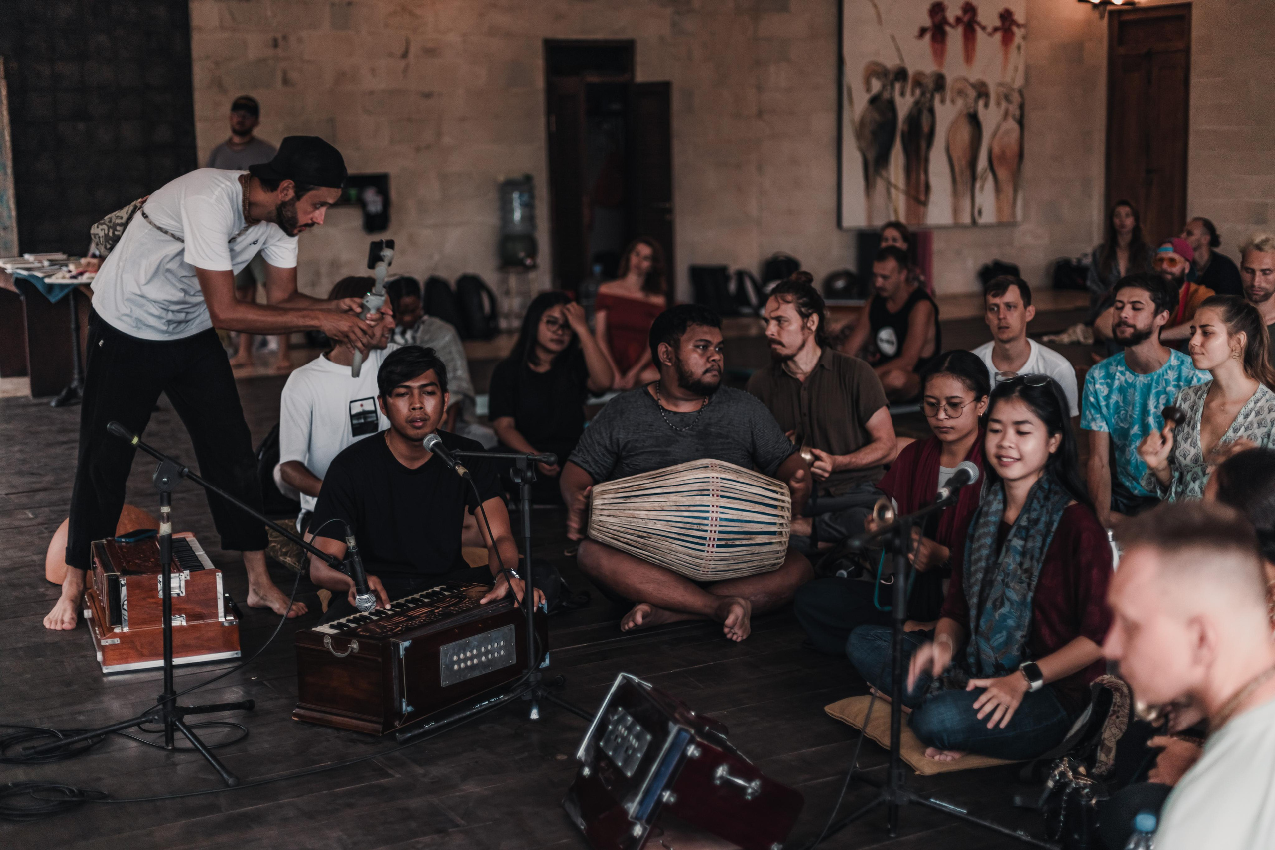 Предновогодний Киртан на Бали. Mariam Bagdasaryan