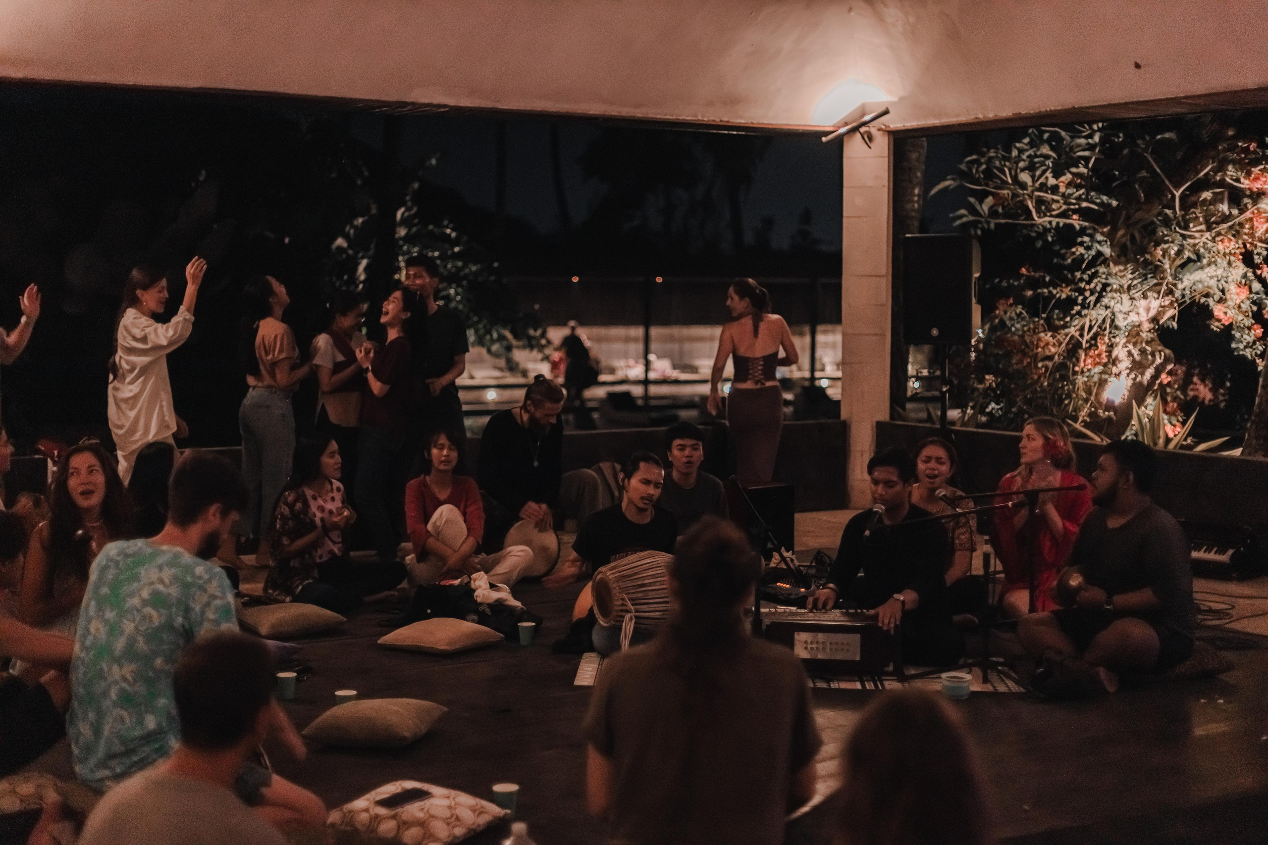 Предновогодний Киртан на Бали. Mariam Bagdasaryan