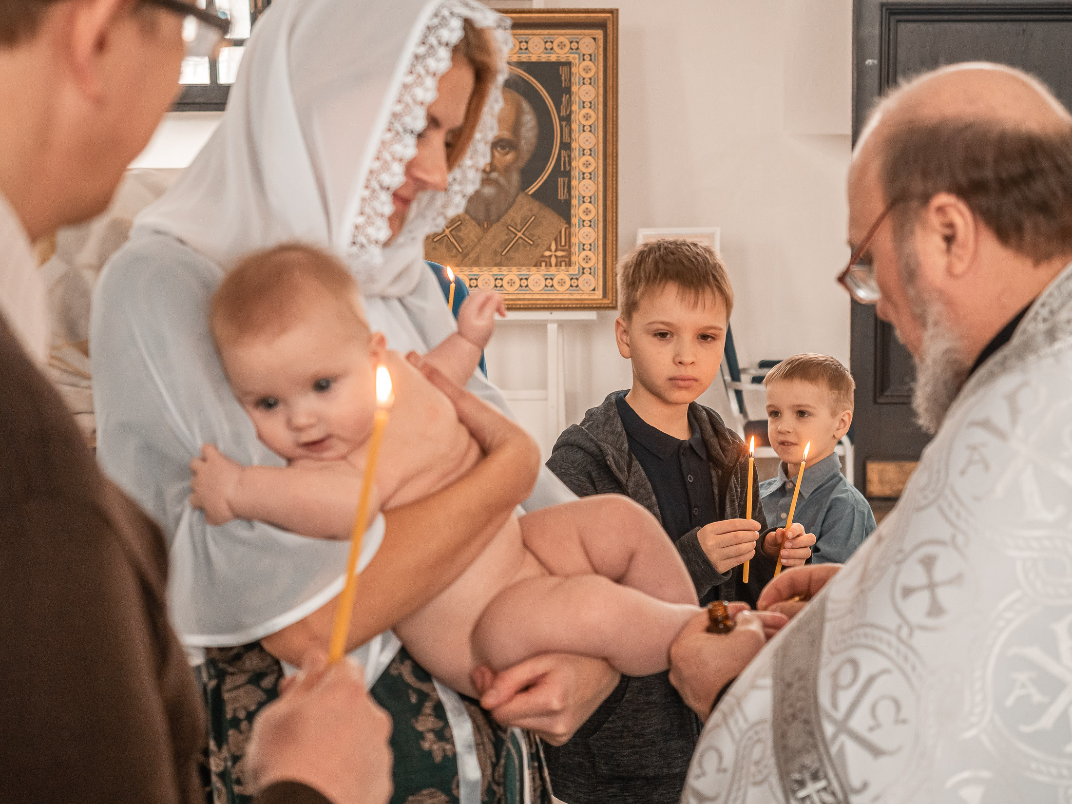 значение крещения, иконы на крестины девочки, что входит в крестильный набор, молитва перед крещением ребенка, фотограф спб недорого