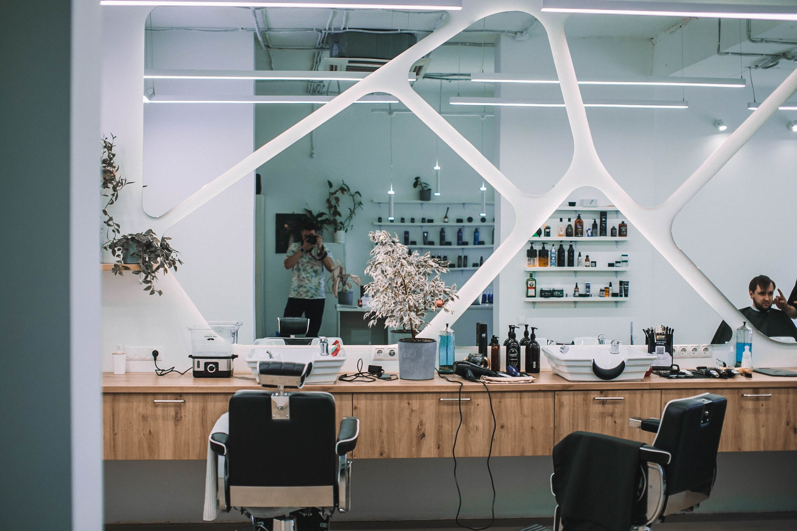 Реклама барбершопа Hardy`s. Главная