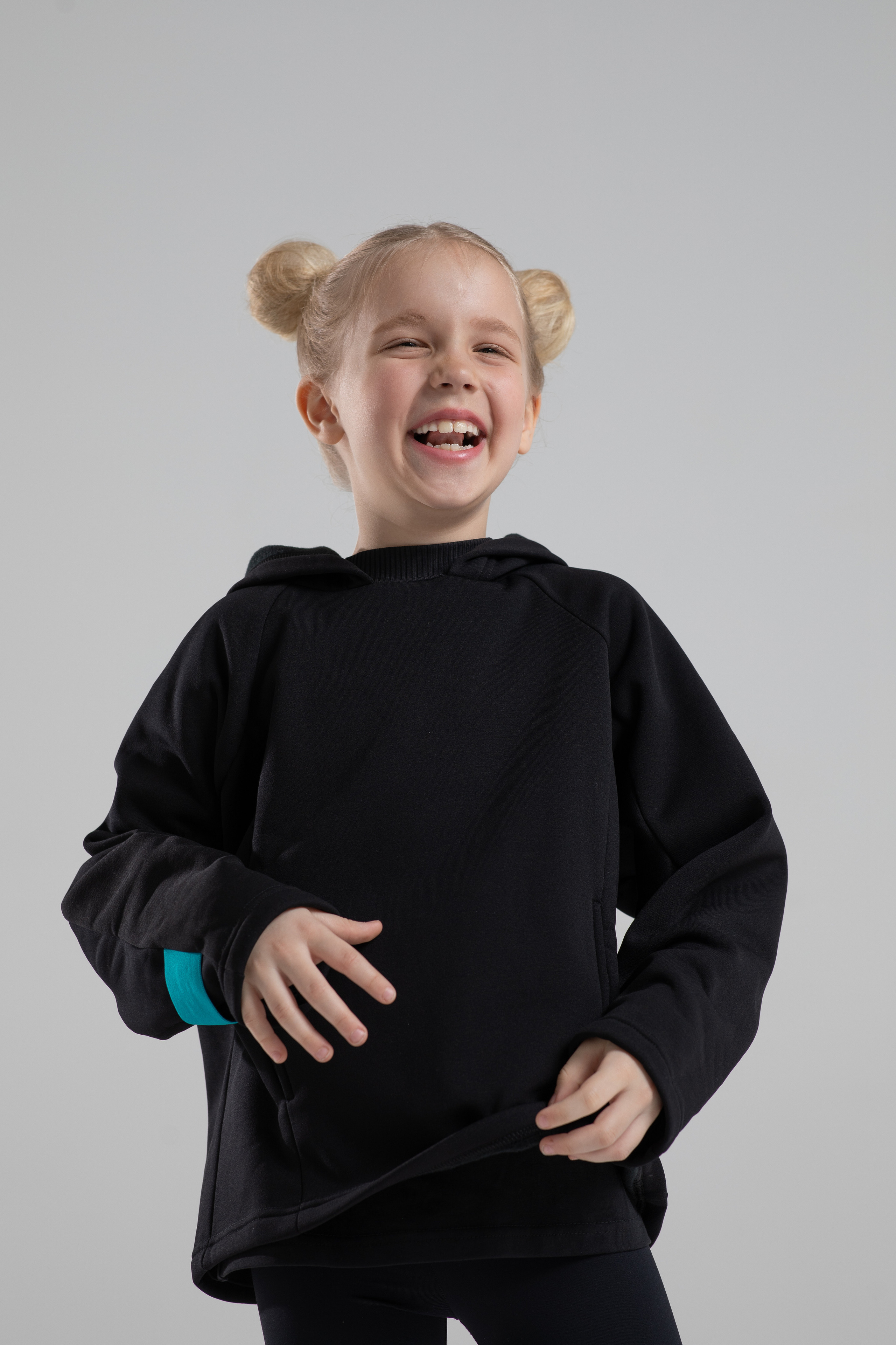 Бренд спортивной одежды Relay You: съемка для соцсетей и сайта. Спортивный и детский фотограф в Москве, Калининграде