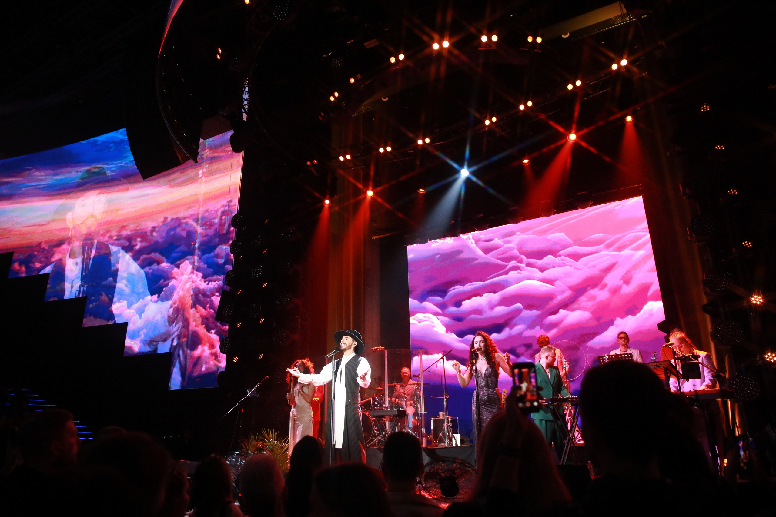 Тимур Родригез «Настроение Родригез» Vegas City Hall 30.11.24. Фотограф в Москве Яна Полосина