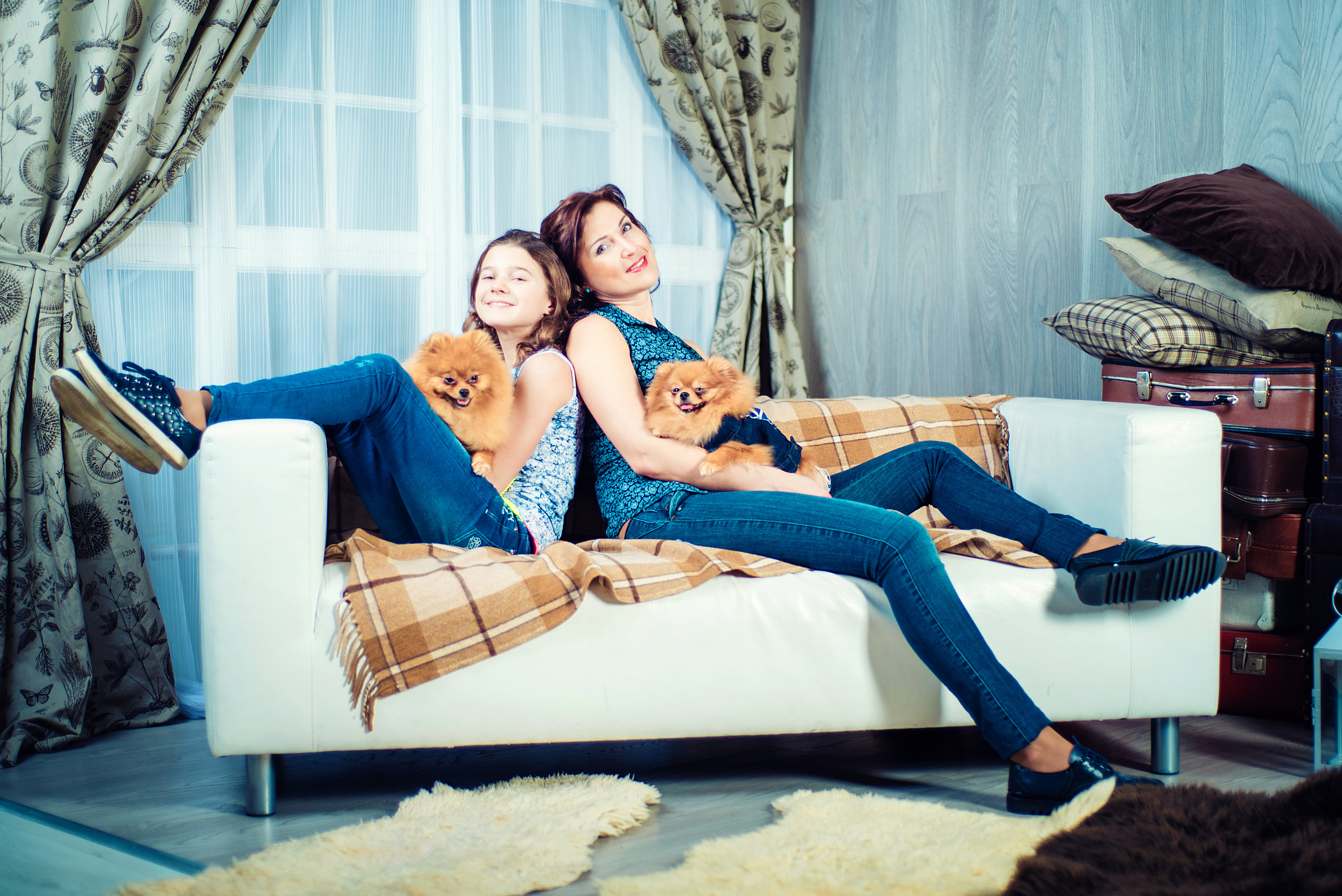 Студийная фотосессия для мамы с дочкой. Ваш фотограф в Москве