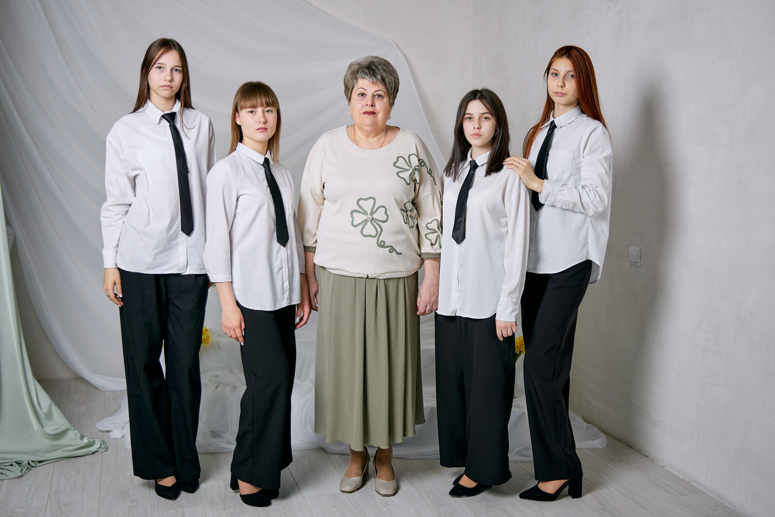 Линейки, выпускные, утренники, праздники