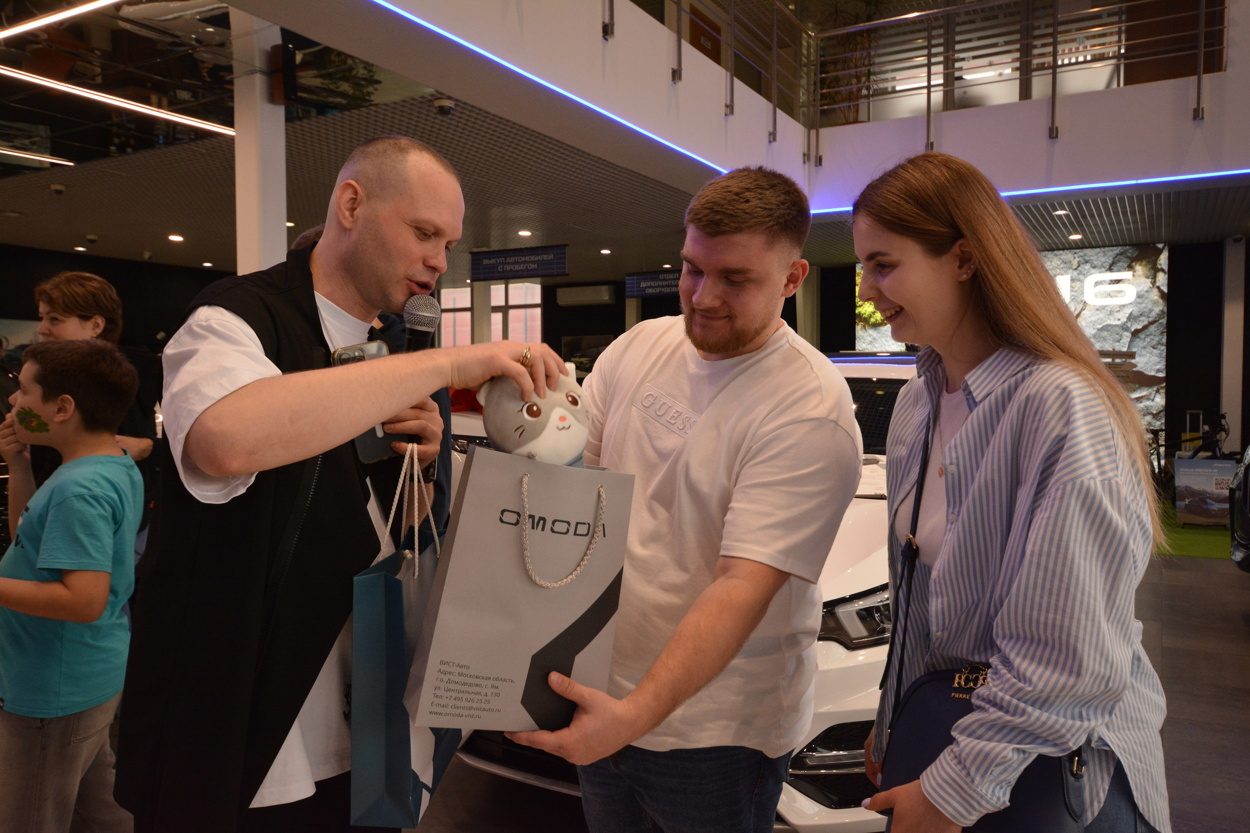 Презентация Omoda / Jaecoo. F/8 and be there — оказаться в нужном месте и поймать момент