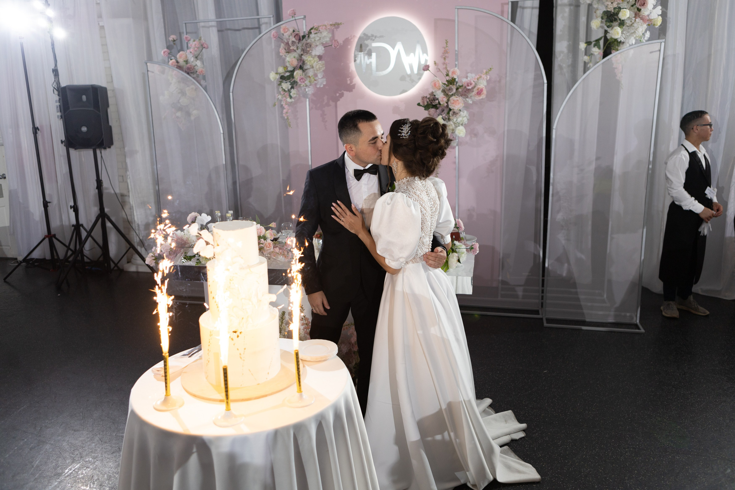 Свадебный фотограф Уфа — Руслан ГабдлисламовЖивые эмоции, красивые кадры, воспоминания на всю жизнь.Работаю по всей Республике Башкортоста. Свадебный фотограф Уфа Руслан Габдлисламов