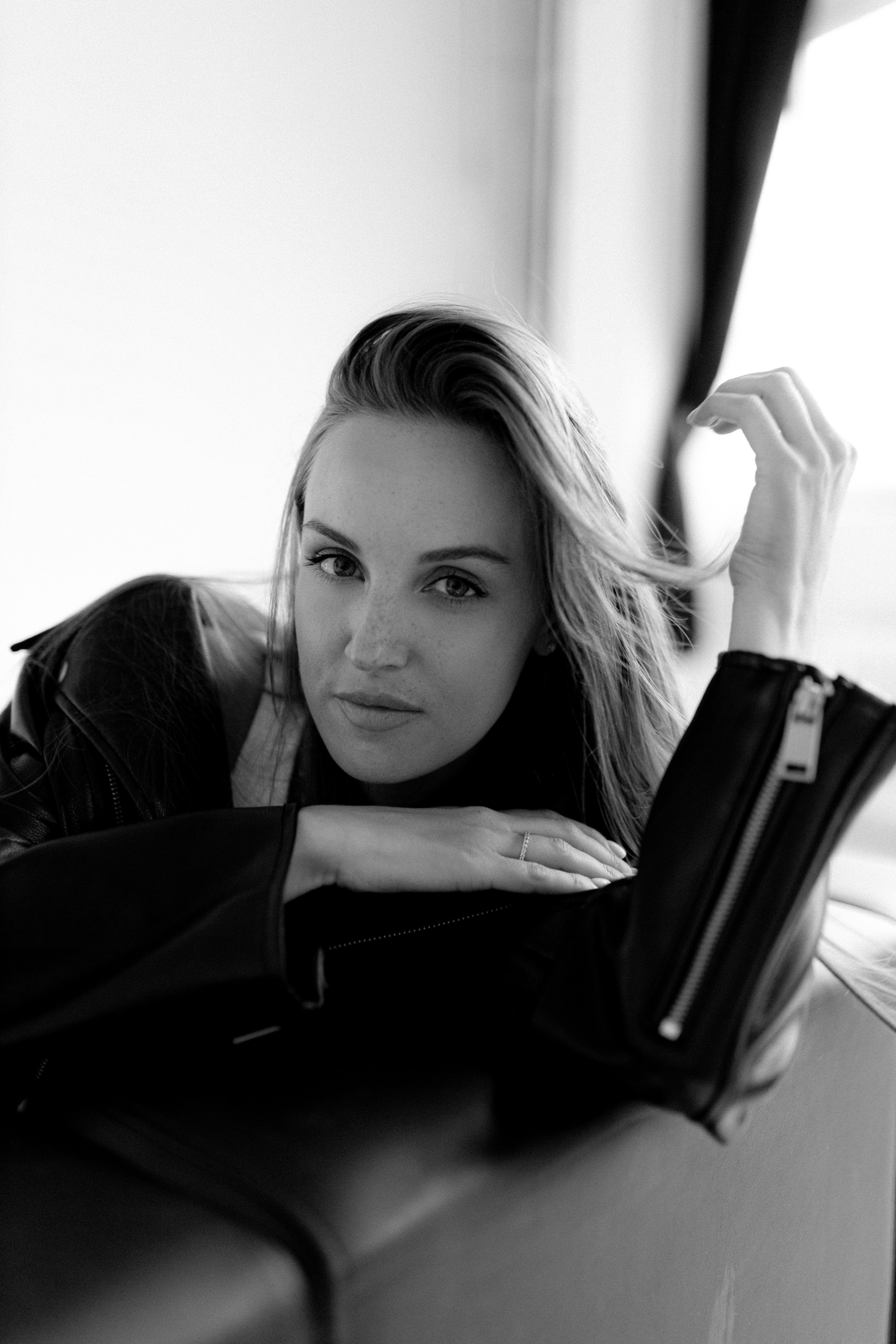 Юля. Главная