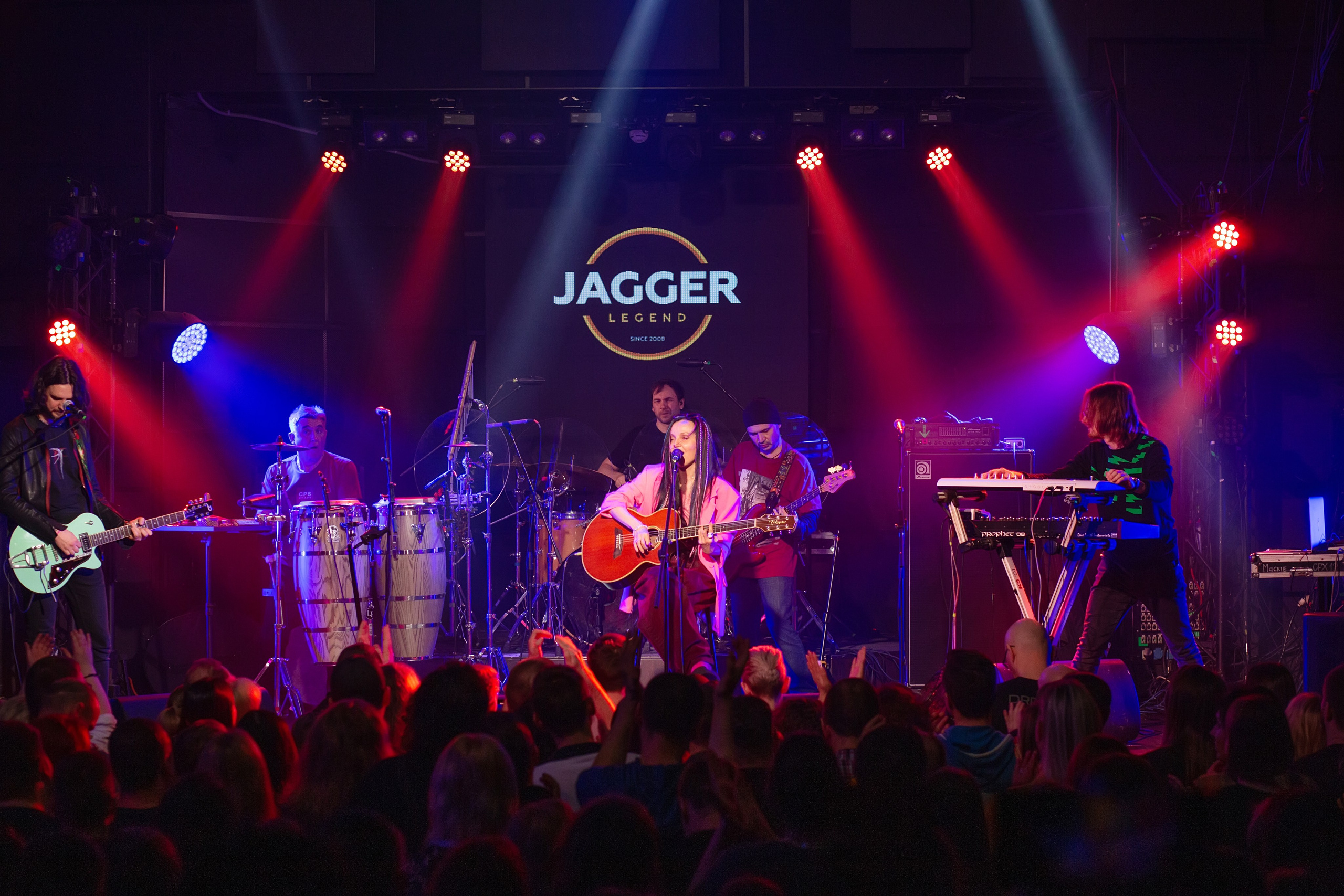 Фотосъемка концерта Маша и Медведи в клубе Jagger СПБ. Портретные фотосессии, контент-съемки, репортаж