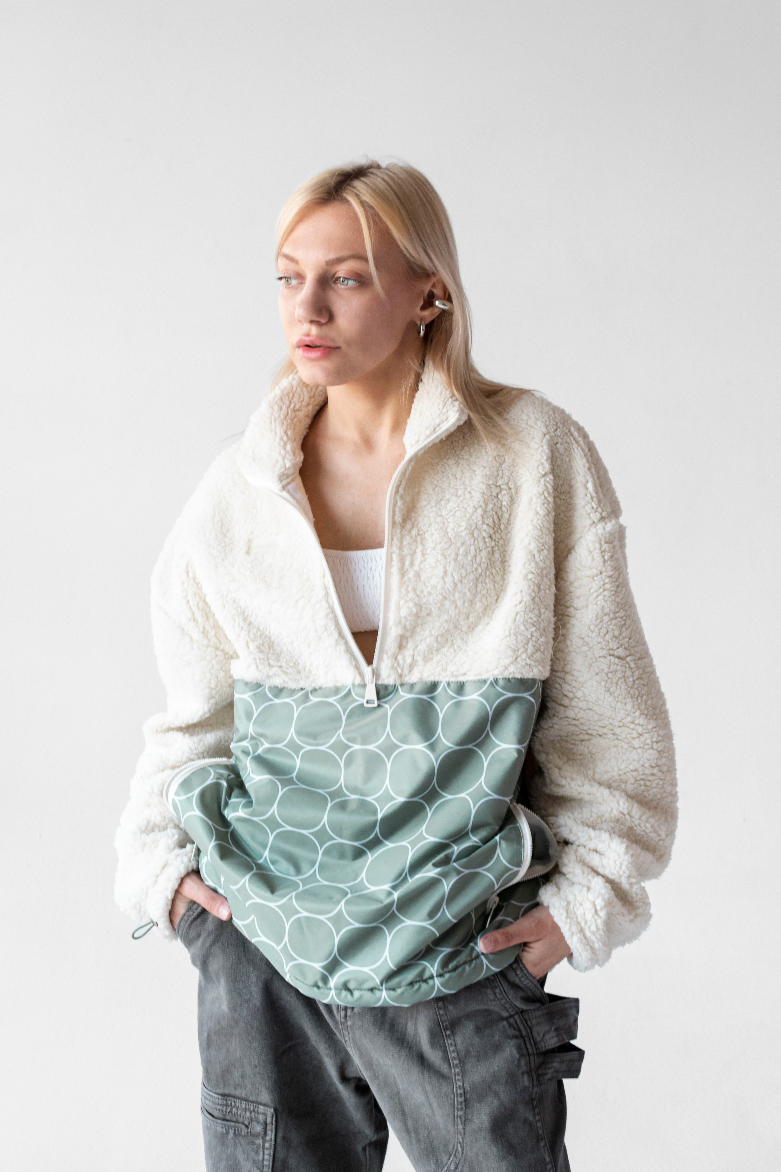 Коллекция vertcomm 2024. Романова Александра фотограф в Москве