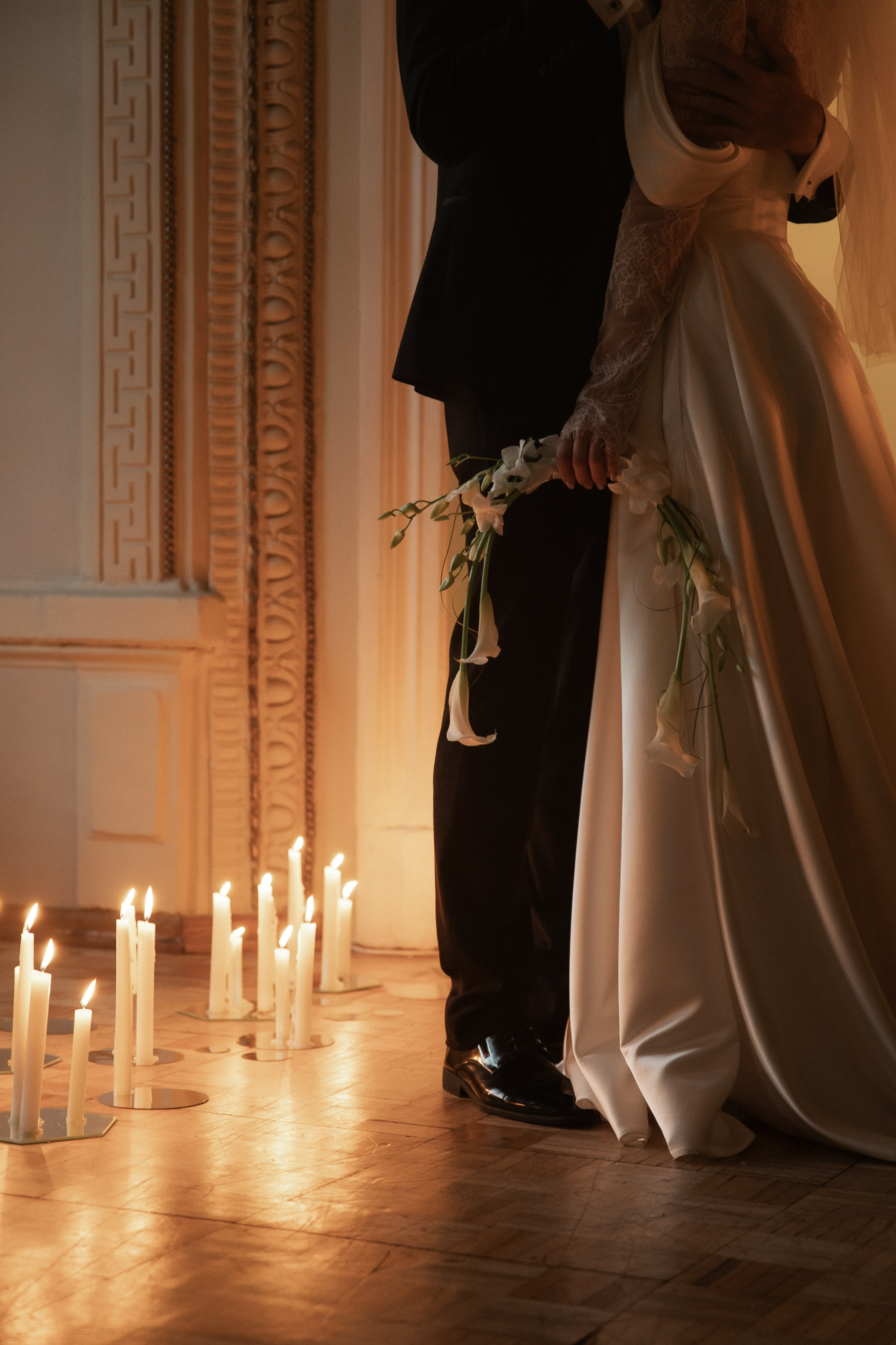 Камерный свадебный ужин при свечах в старинном особняке в фотостудии 21. Kult. Ярослава Ерина — свадебный фотограф в Москве