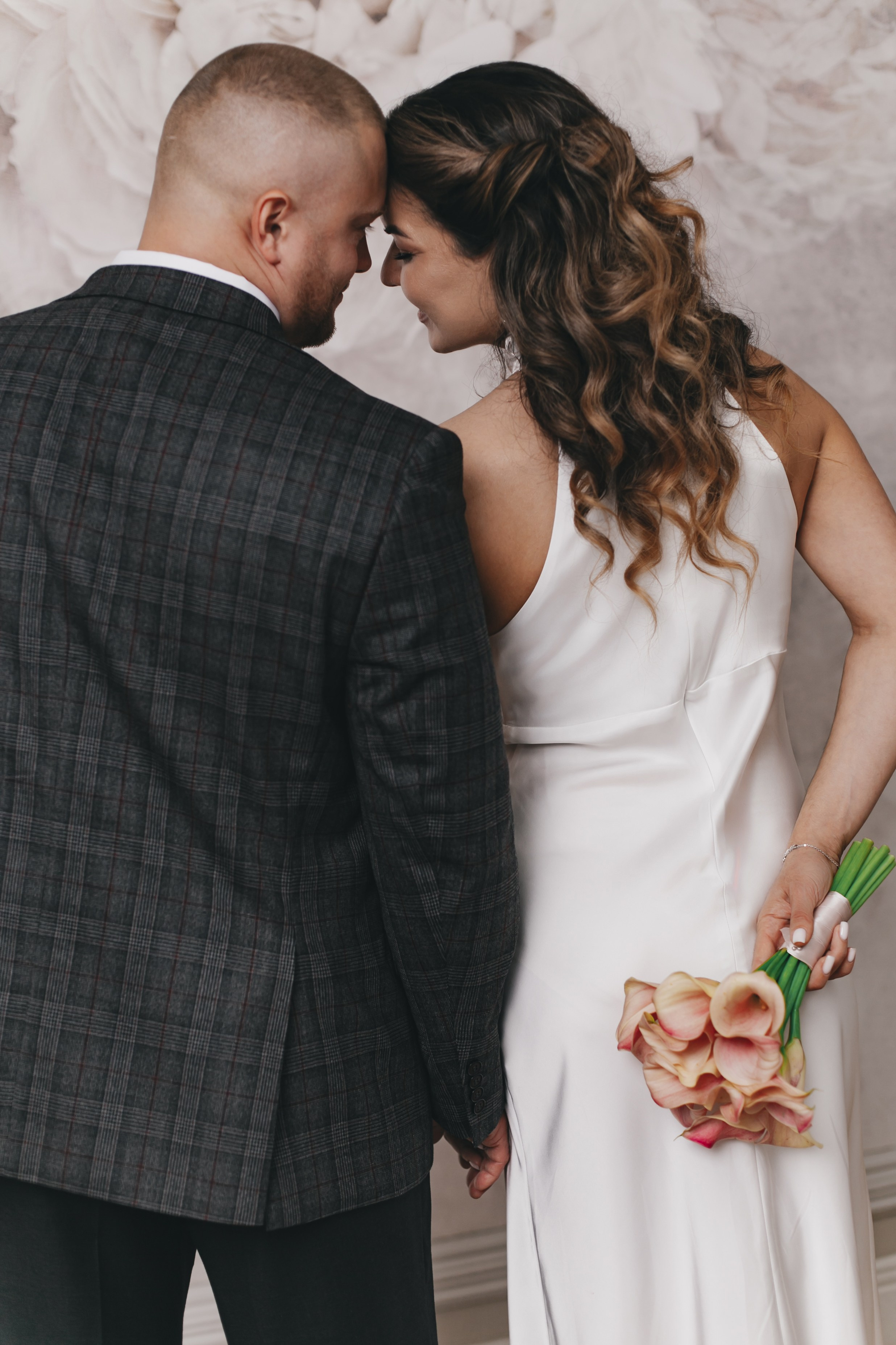 Анонс Артём и Аида, Савёловский отдел ЗАГС, прогулка ул. Бутырская, свадебная фотосъёмка «Кросс Студио», зал «Вега». Фотограф и свадебный фотограф в Москве