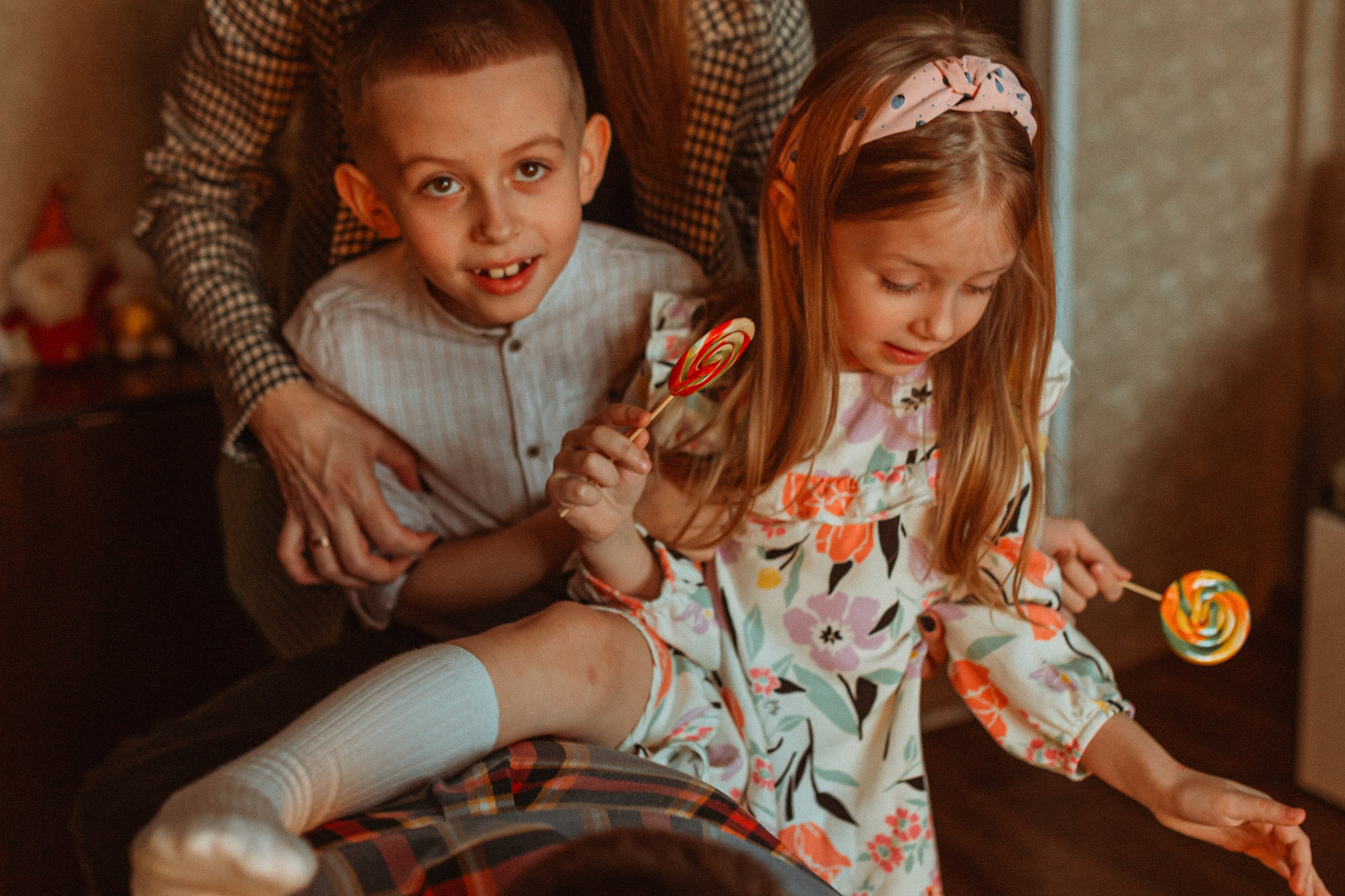 Марина с семьей. Семейный фотограф lifestyle в Новосибирске Елена Шпилевая