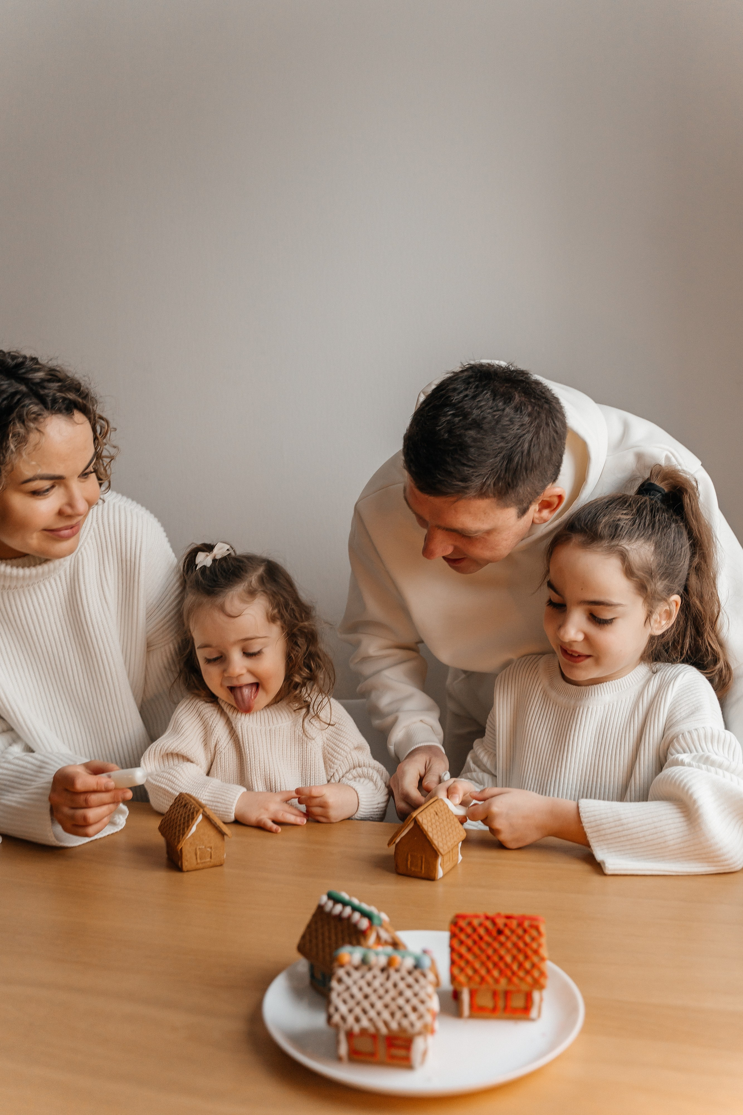 Максим, Катя, Лена и Ева. Волик Мария