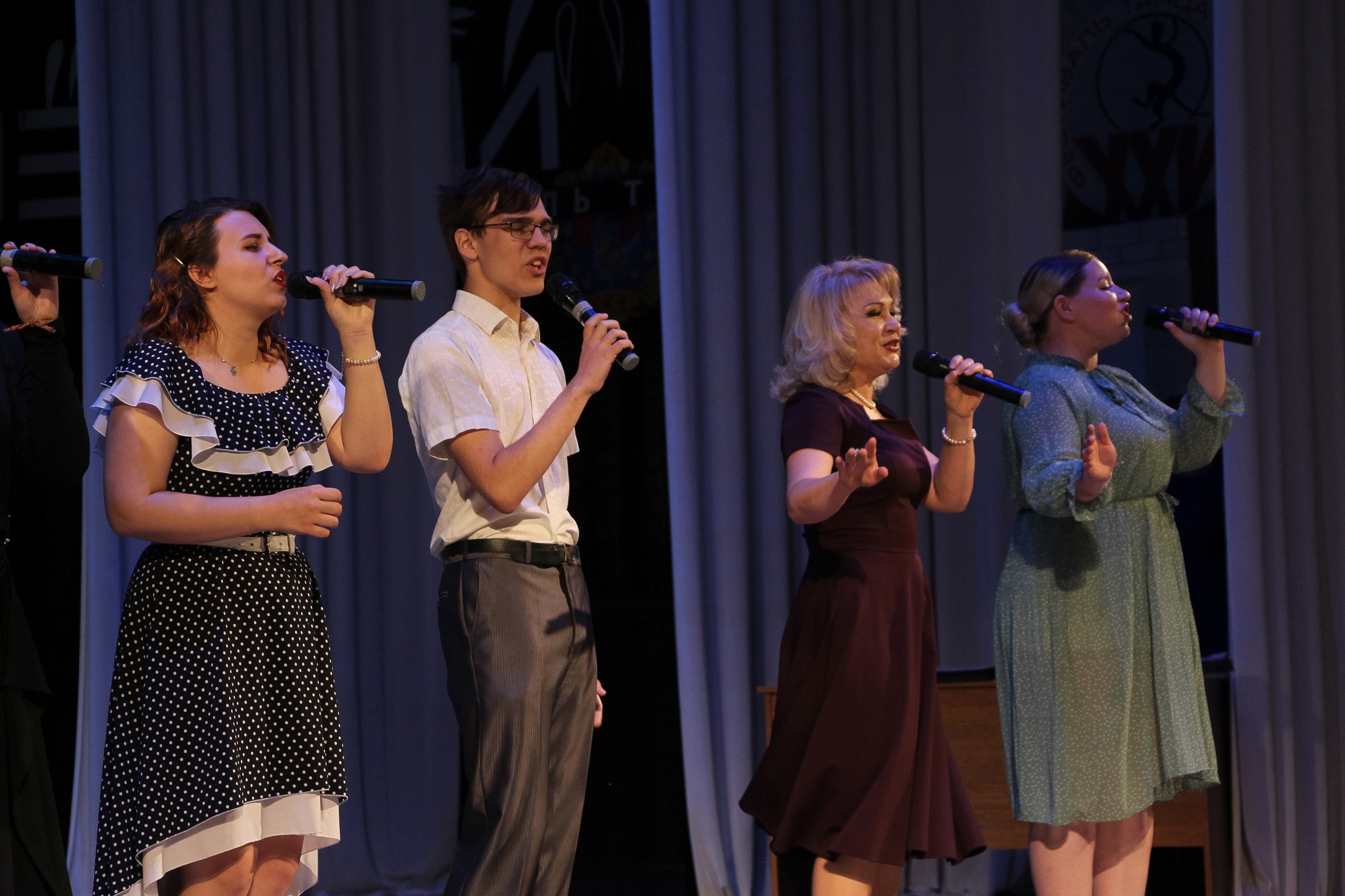 Колледж. Выпускной 2022. Design by — фото, обучение, портфолио. Фотограф Рязань