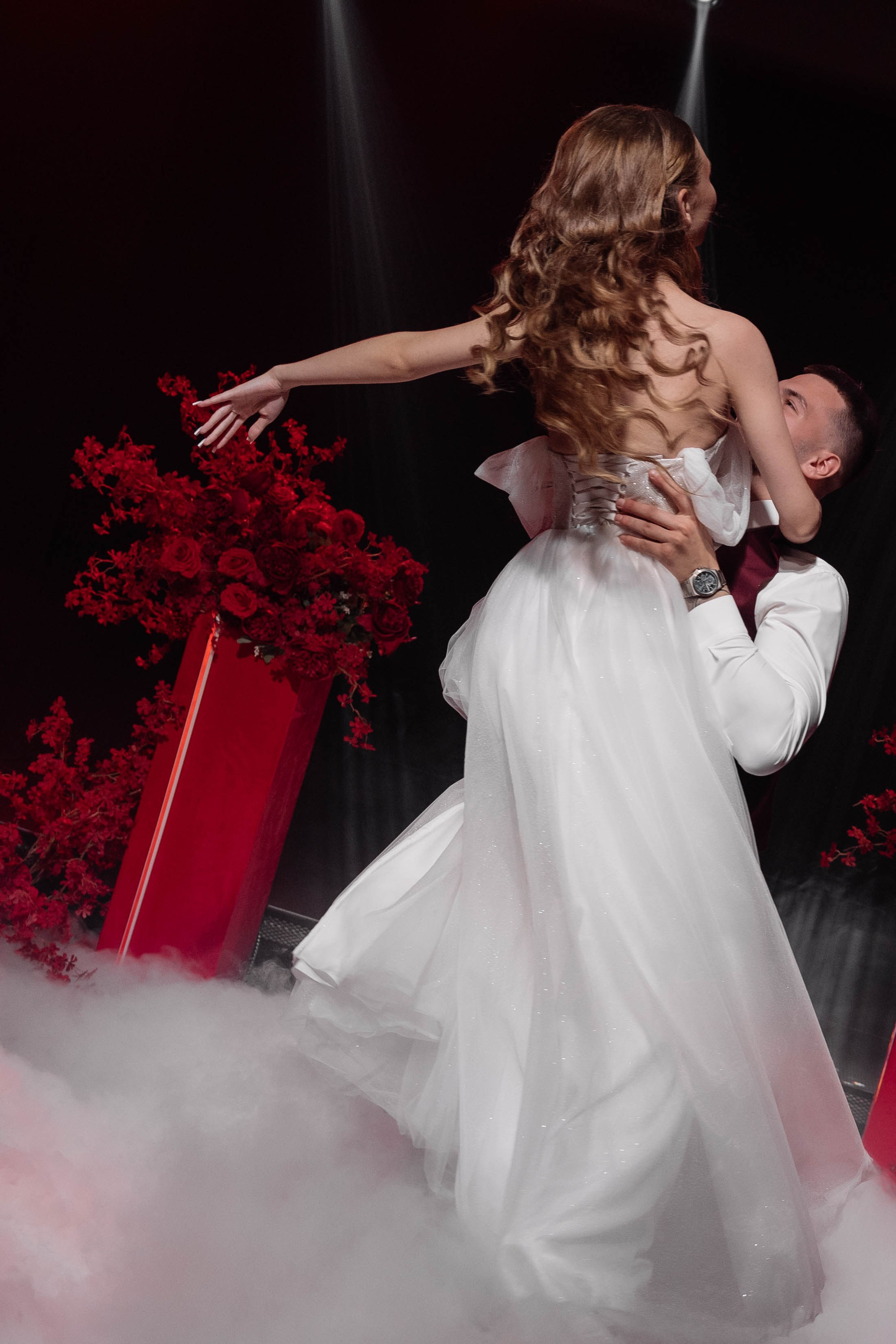 Red wedding. Свадебный фотограф Красноярск Элина Леонова