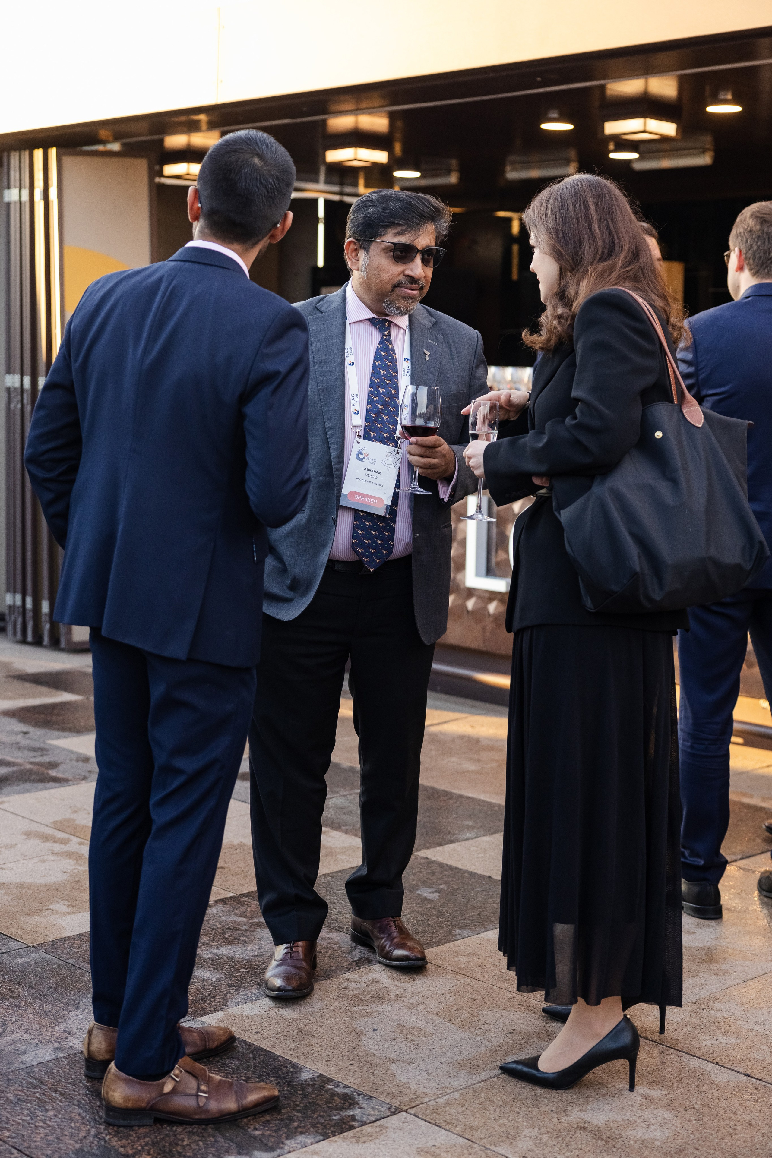 RIAC 2025. Свадебный репортажный фотограф в Москве