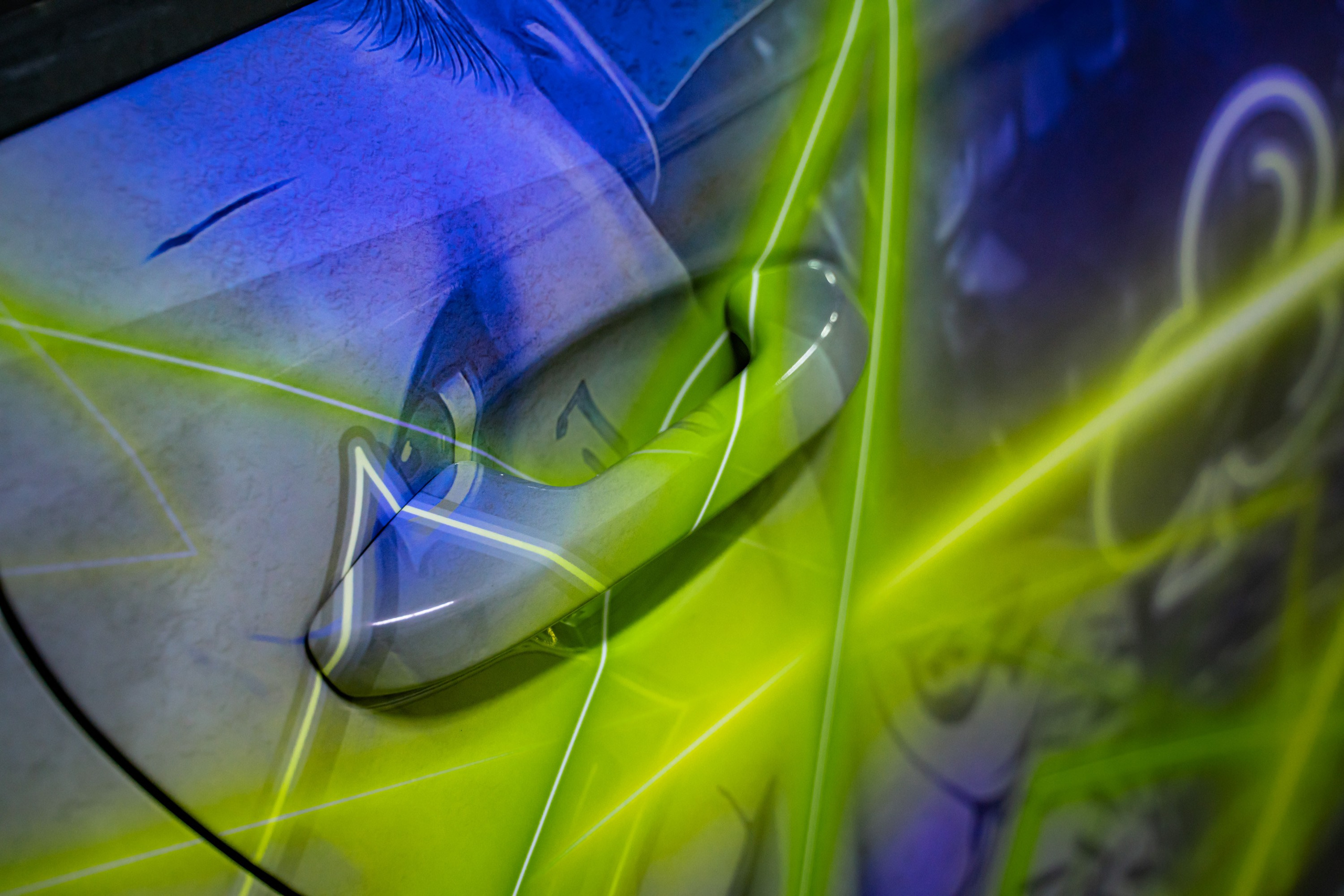 Винилография на KIA Ceed SW. Студия дизайна и оклейки авто Barmaley Design