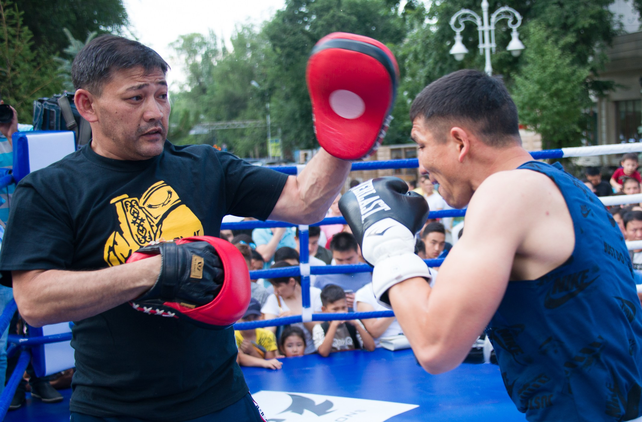 Бокс. Фотосъёмка. Фотограф Сергей Авдеев-семейный и детский фотограф в Алматы